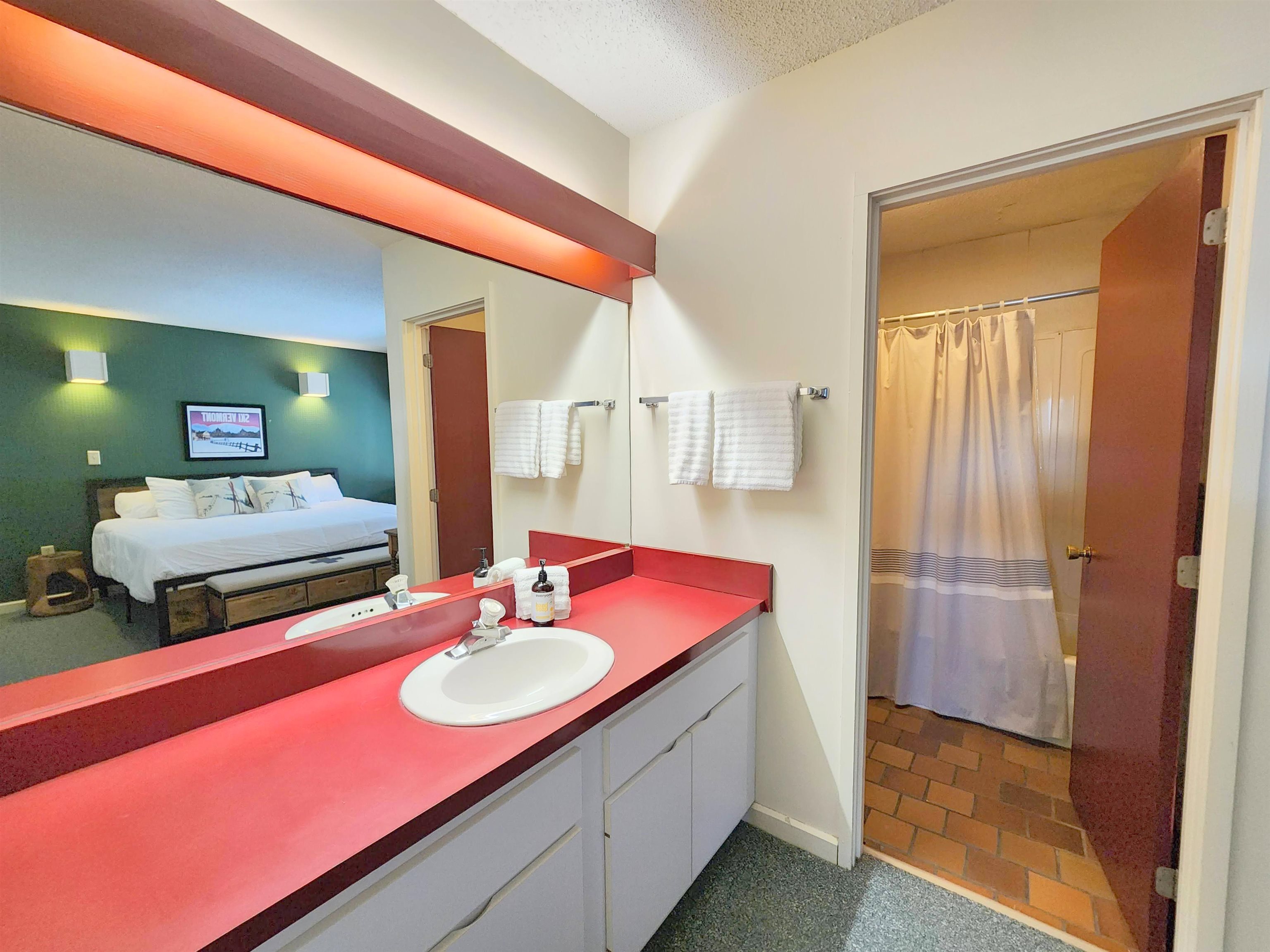 property viewer photo 23