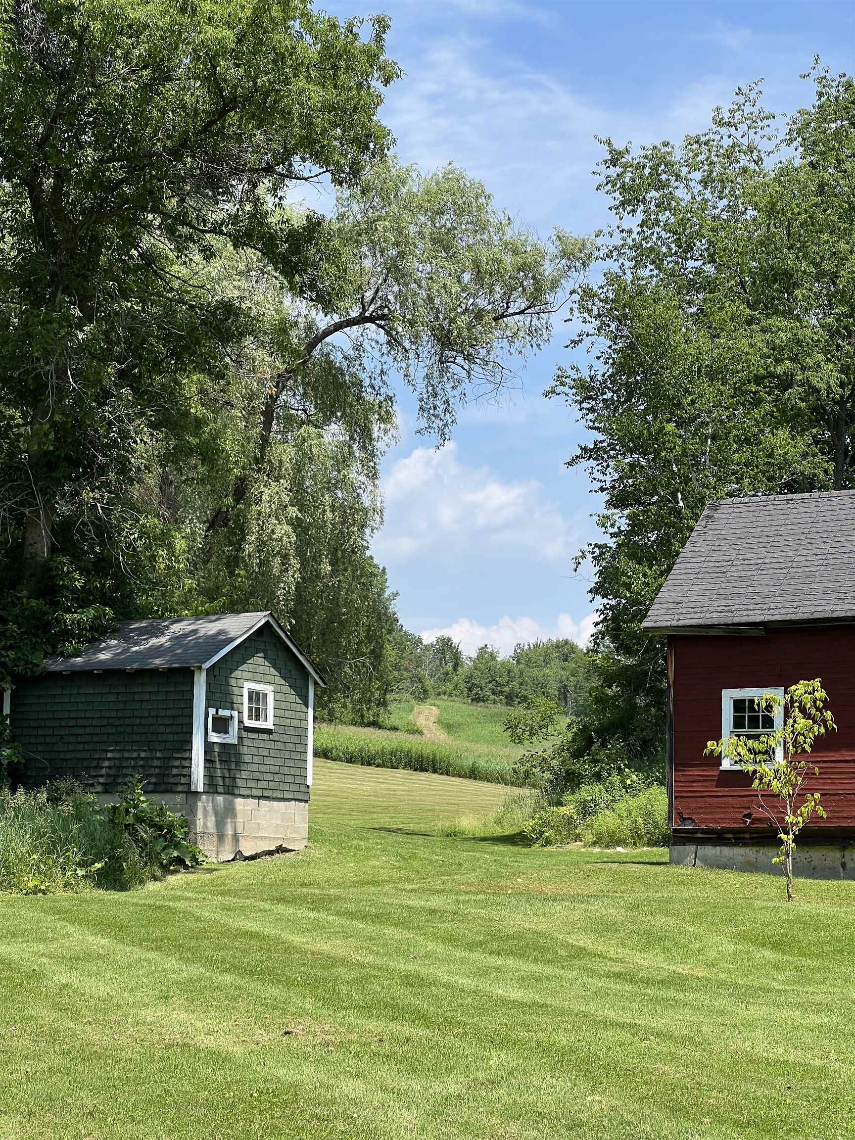 main property photo 14