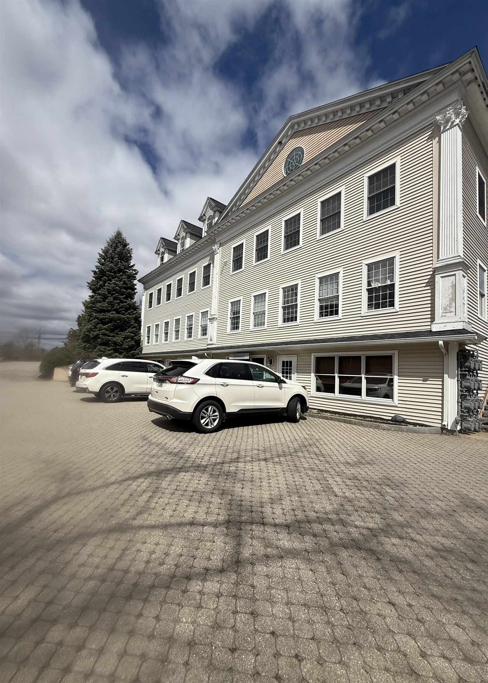 main property photo 12