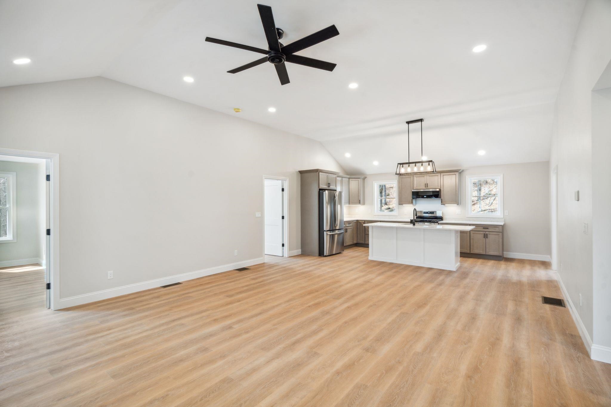 property viewer photo 13