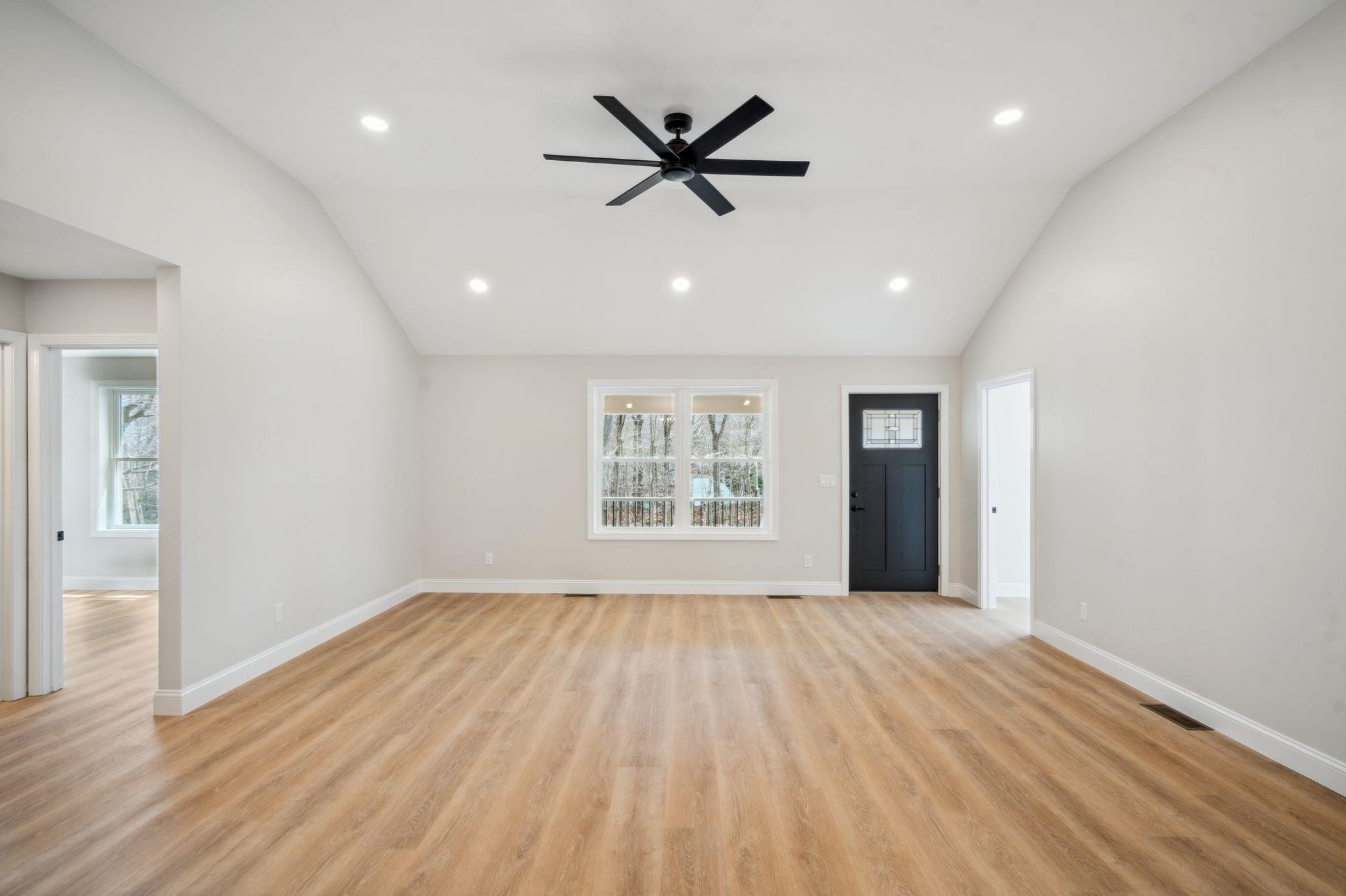 property viewer photo 15