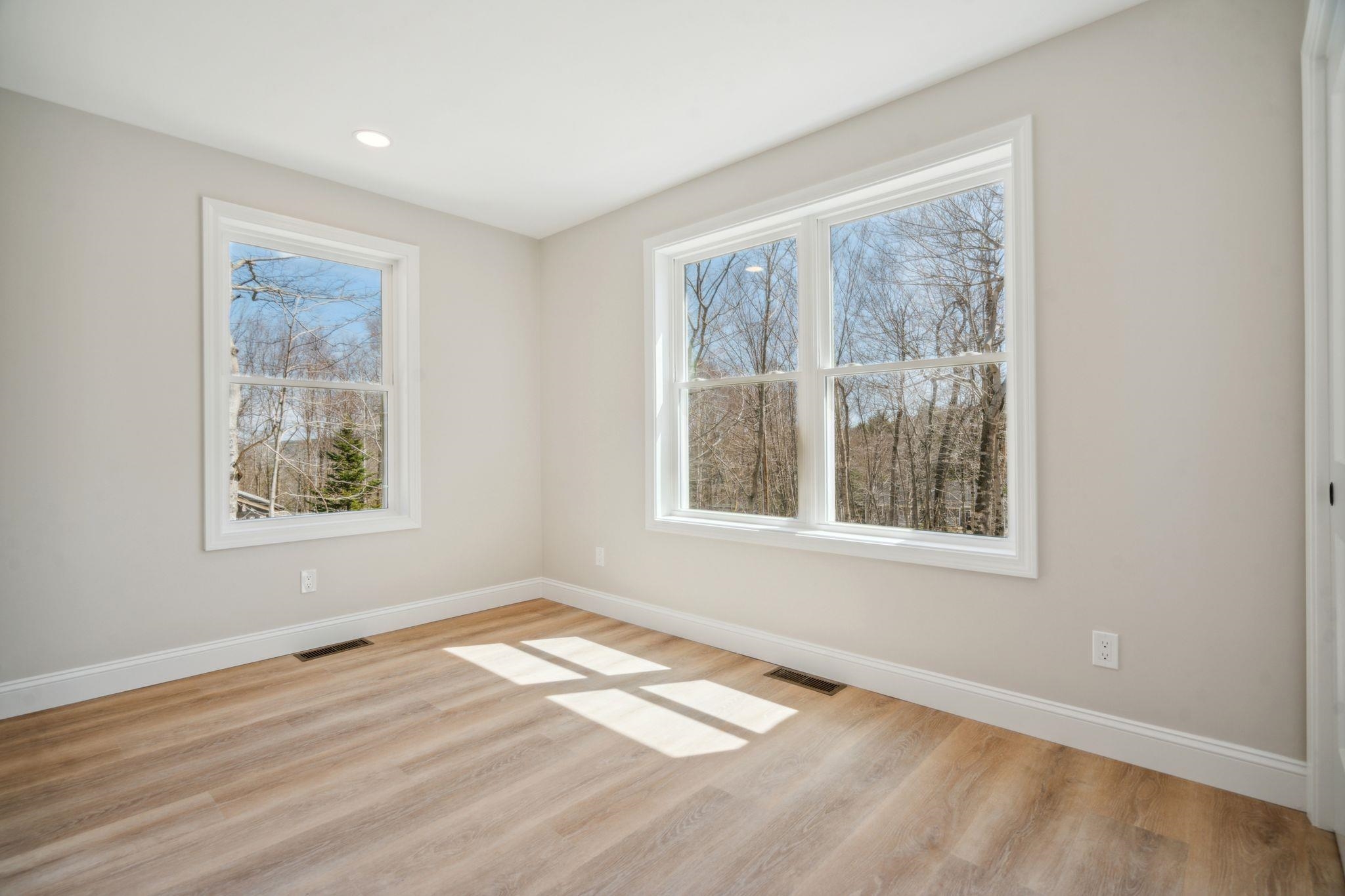 property viewer photo 19