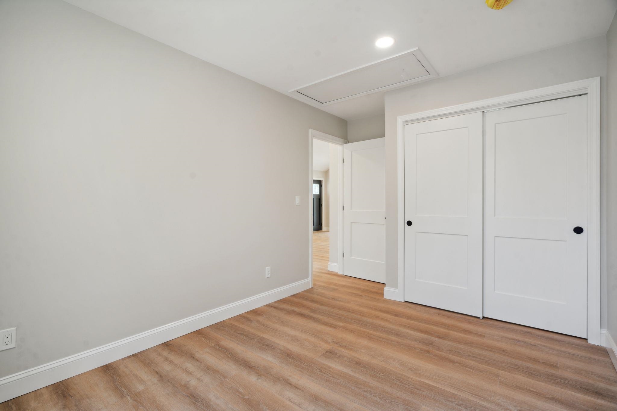 property viewer photo 22