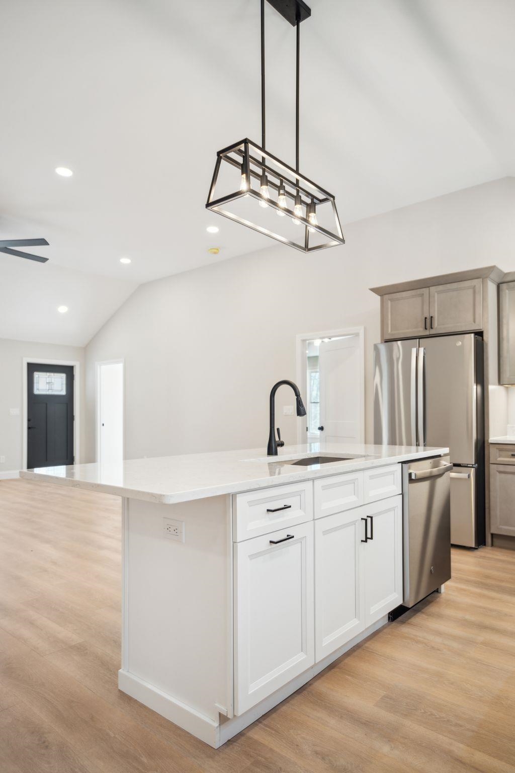property viewer photo 8