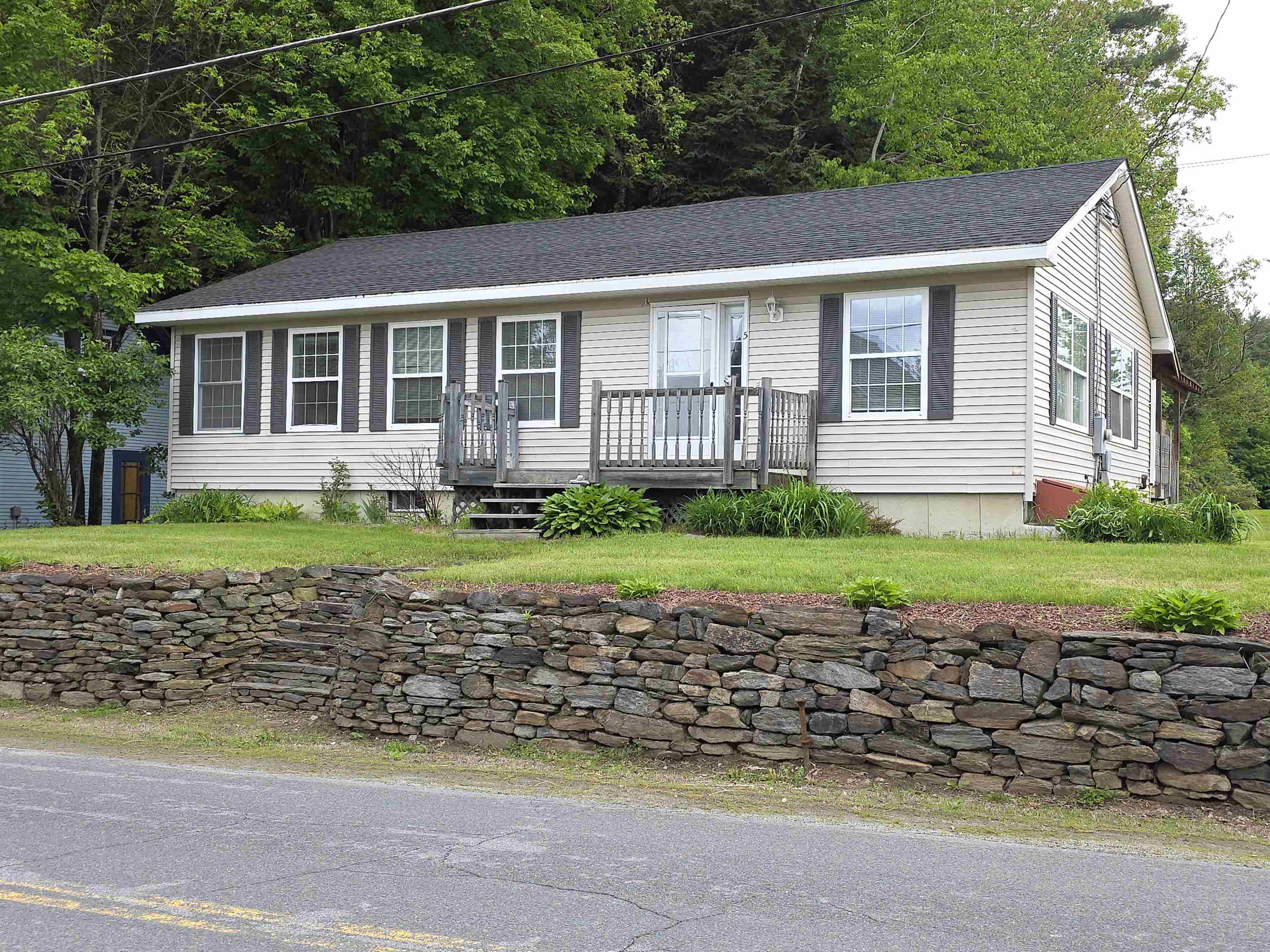 property viewer photo 1