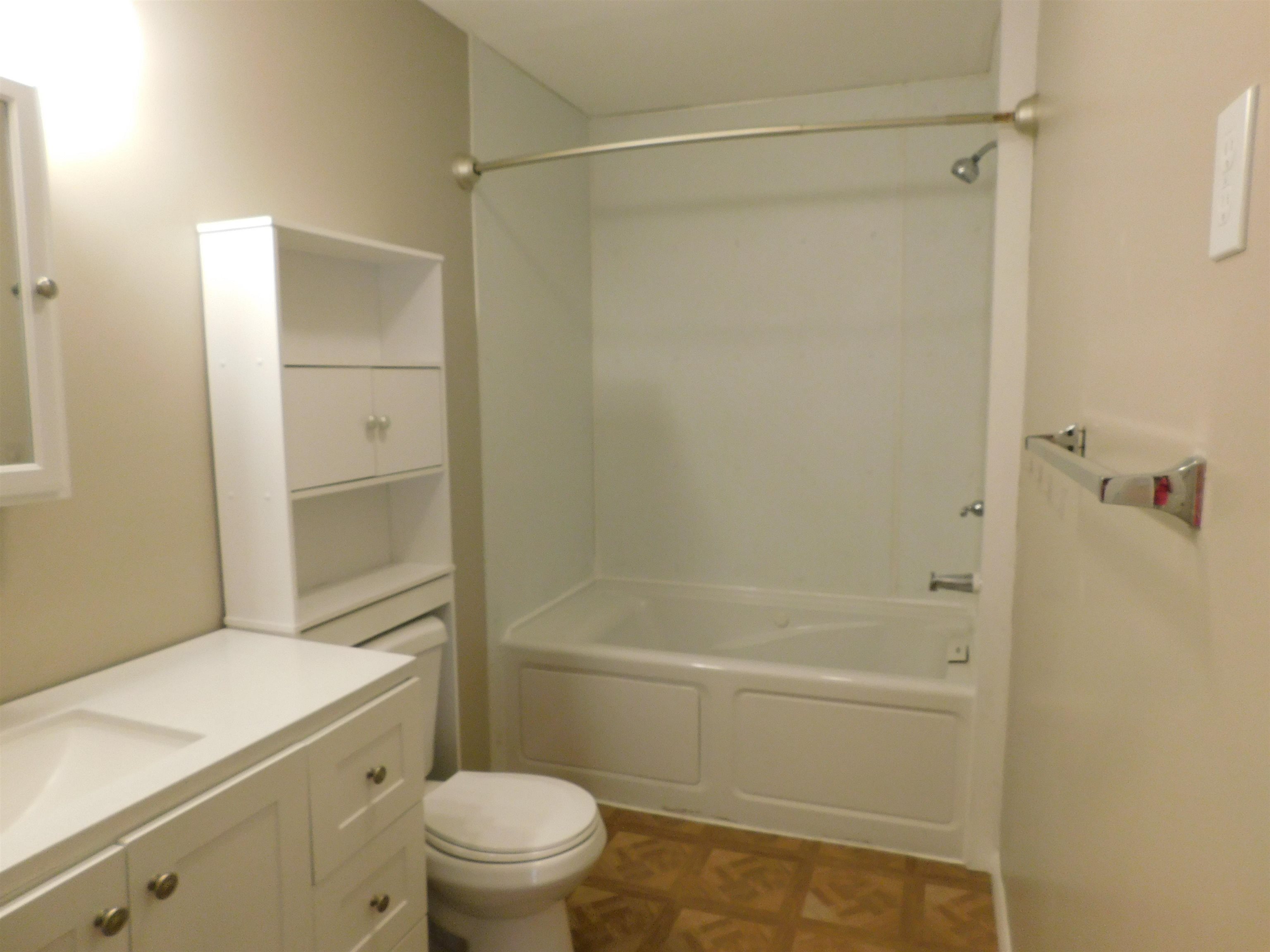 property viewer photo 25