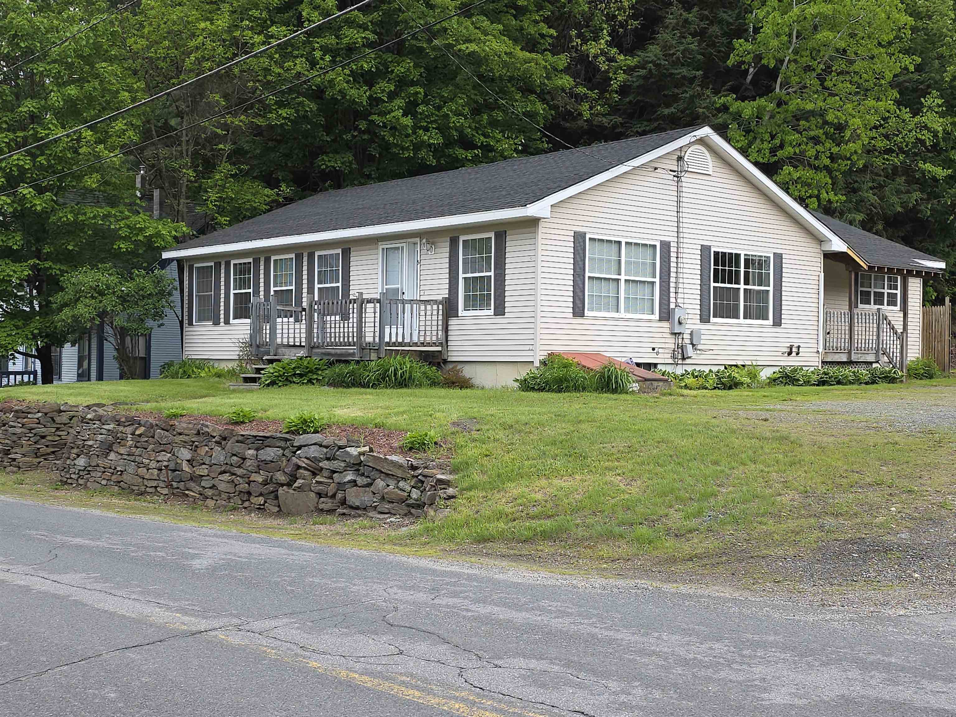 property viewer photo 3
