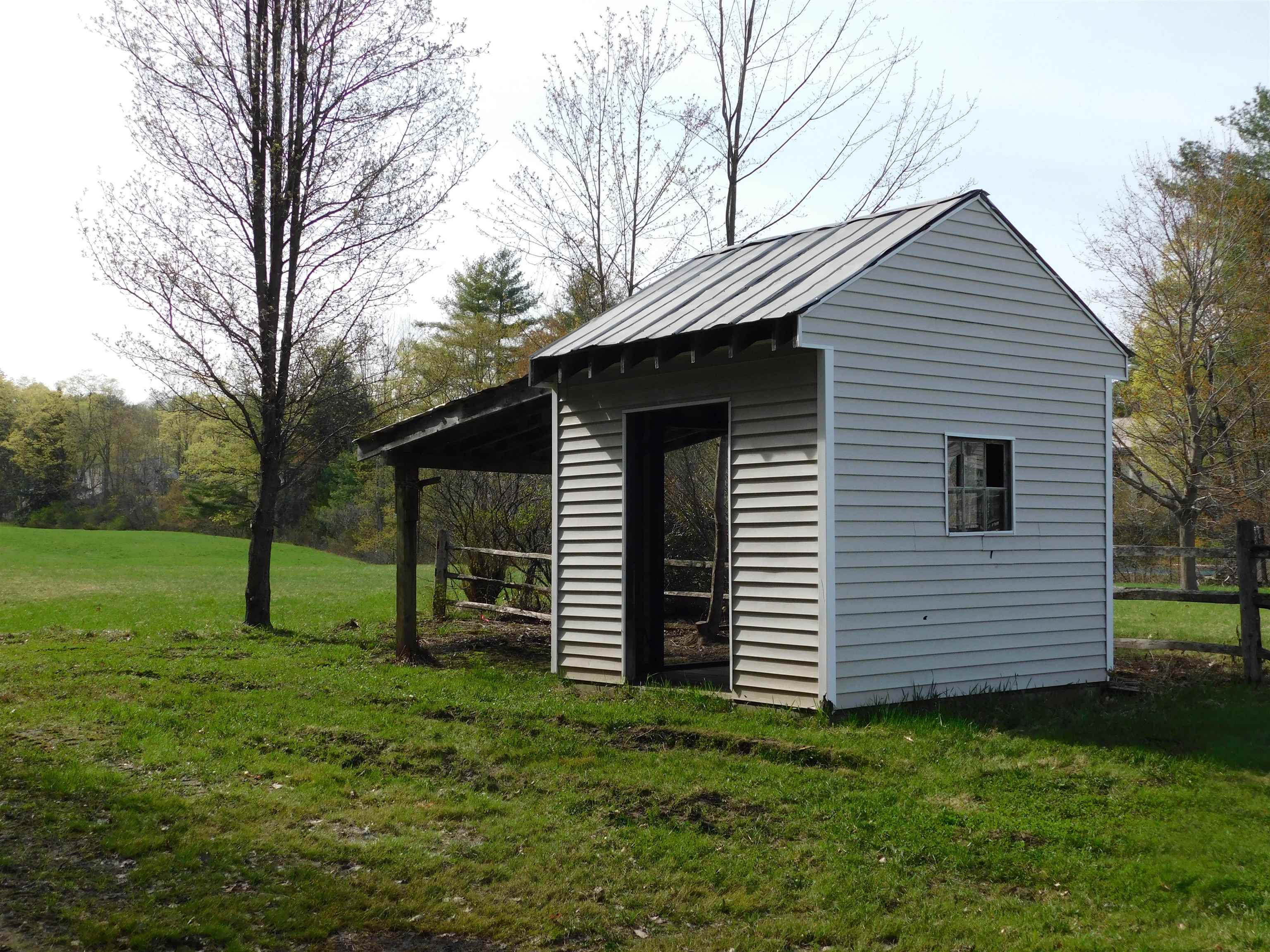 property viewer photo 7
