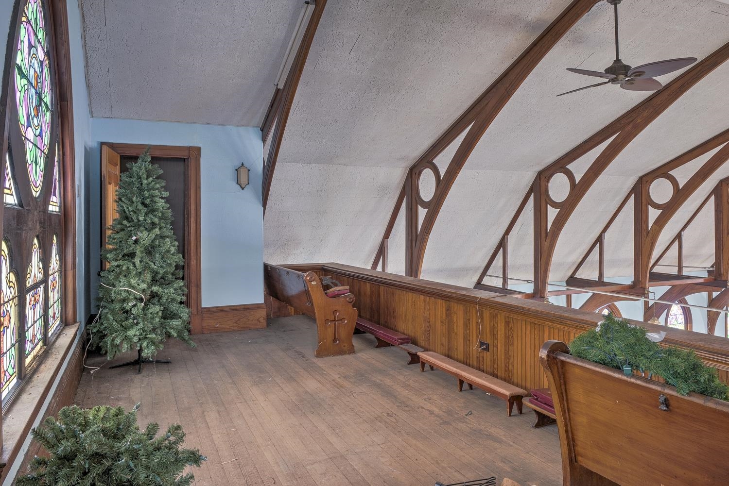 main property photo 28