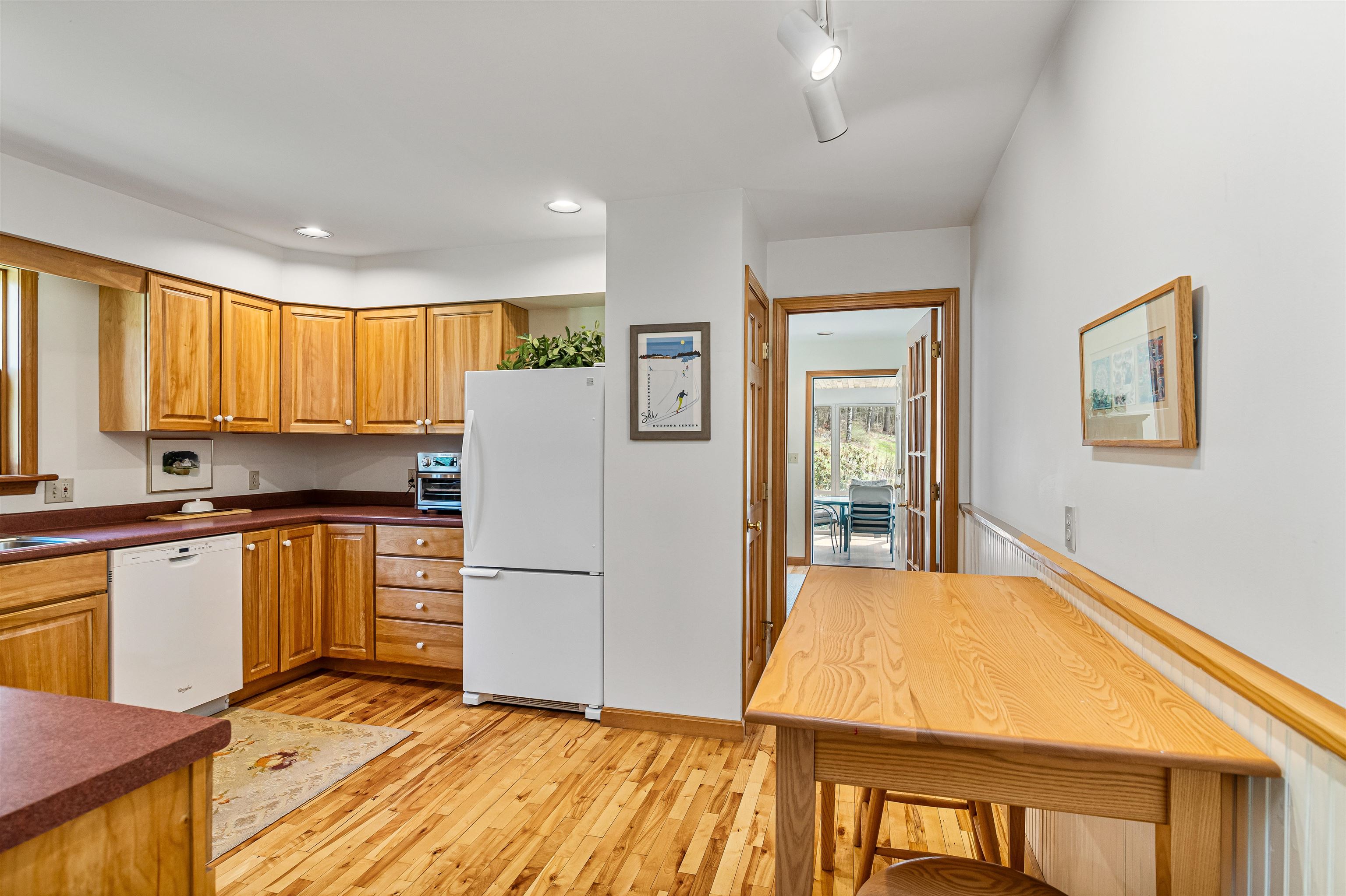property viewer photo 25