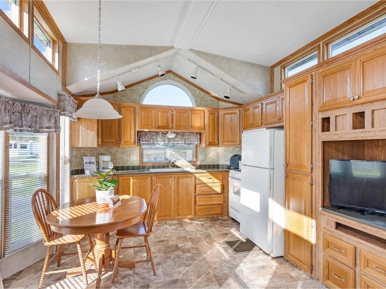 property viewer photo 3