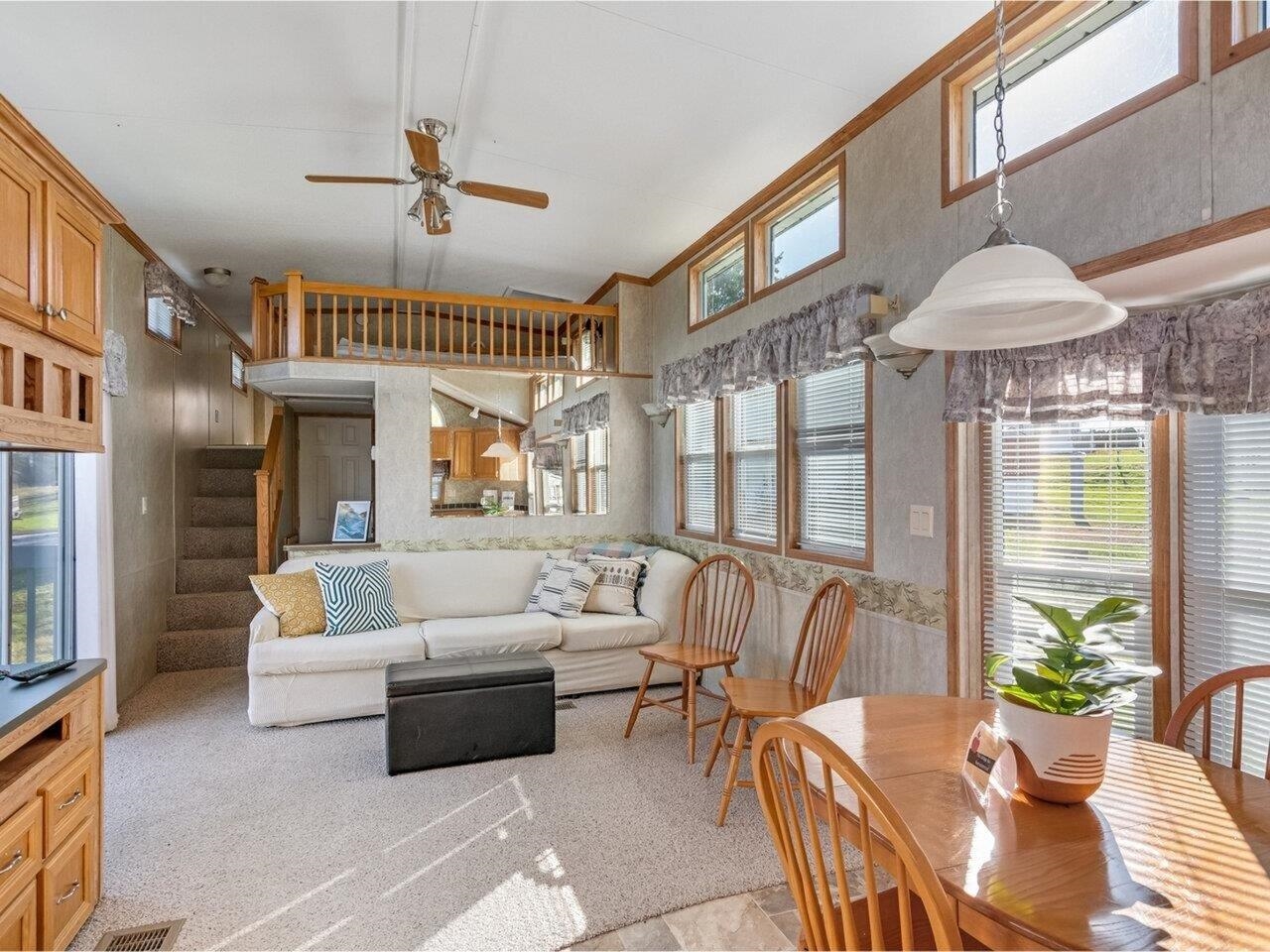 property viewer photo 6