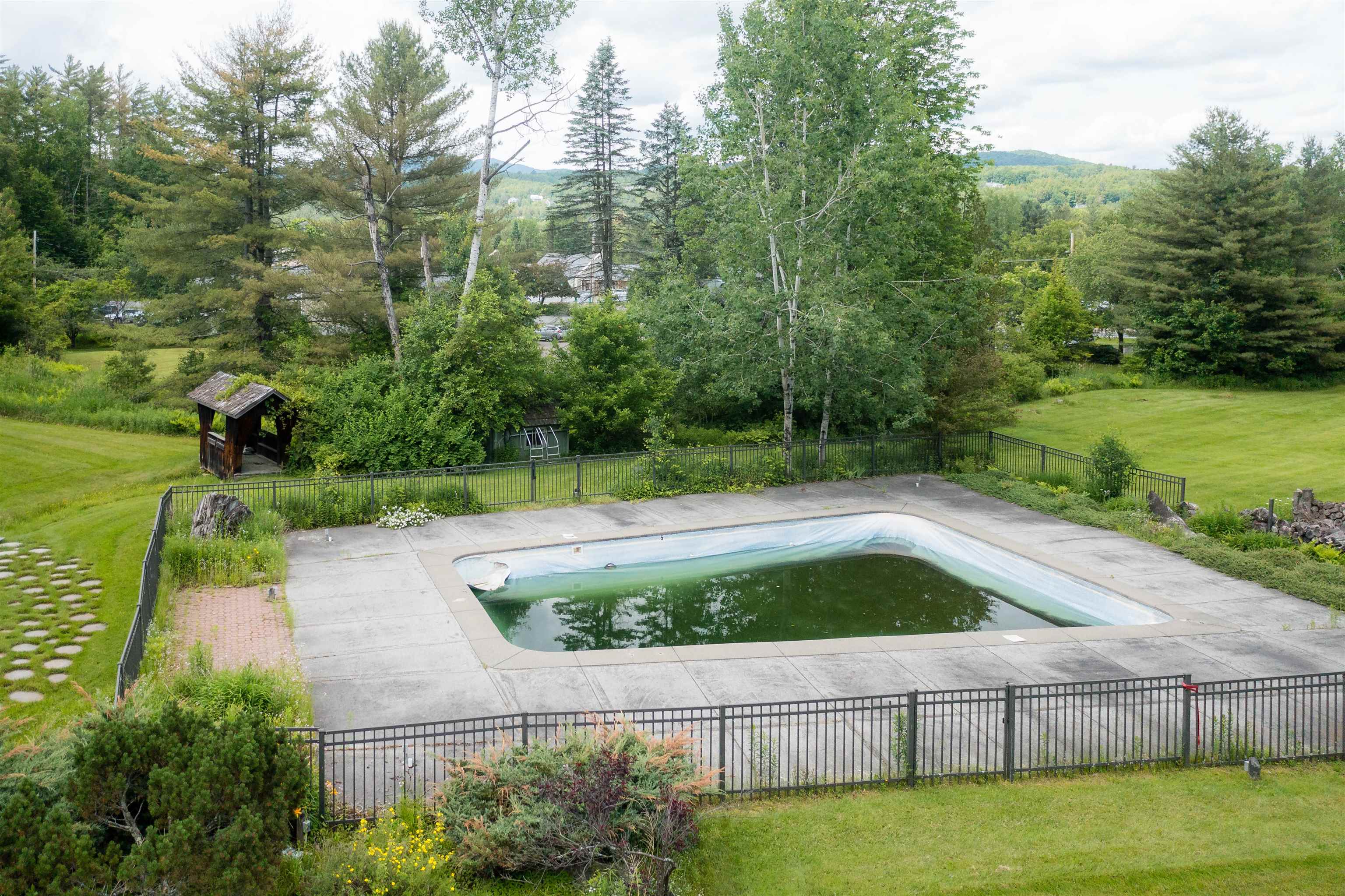 main property photo 19