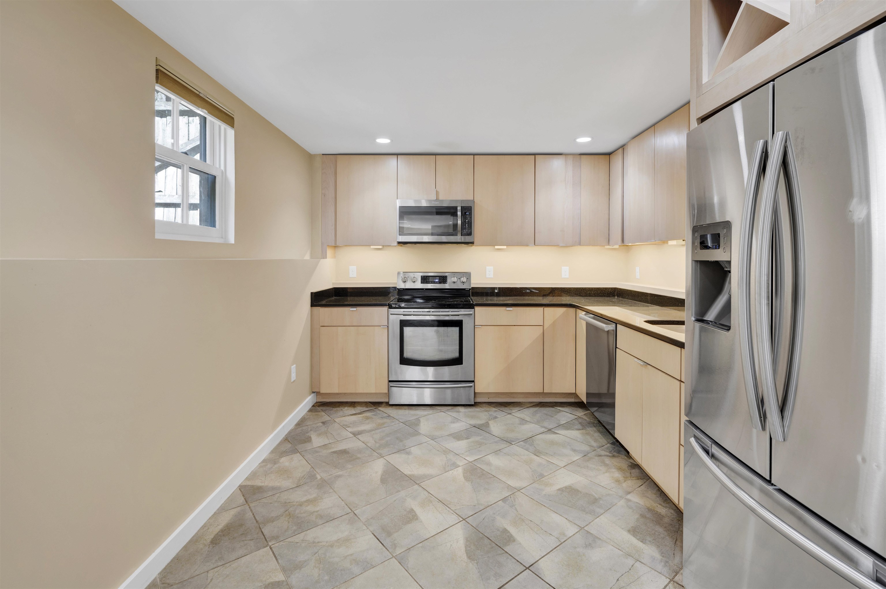 property viewer photo 11