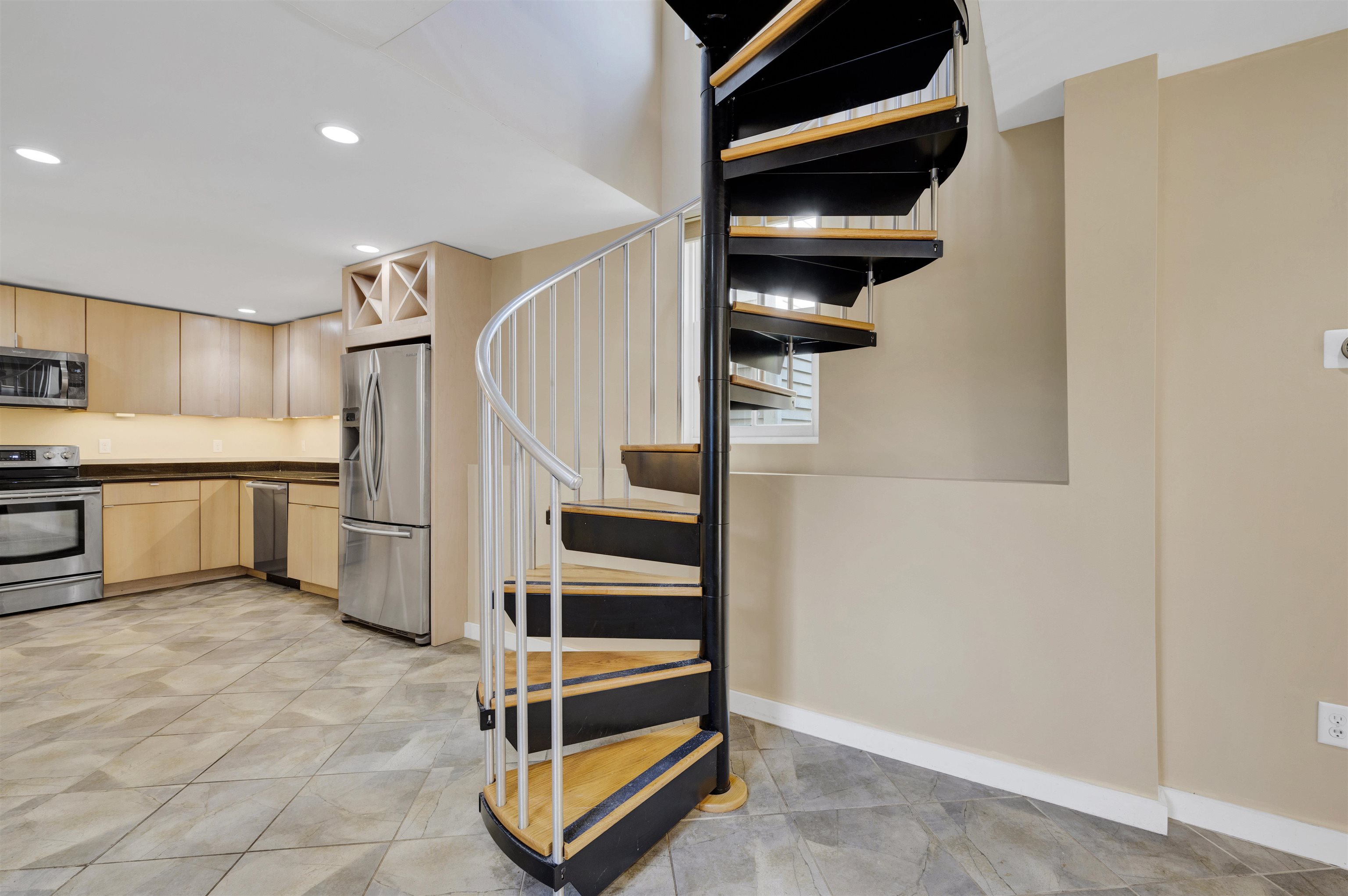property viewer photo 12
