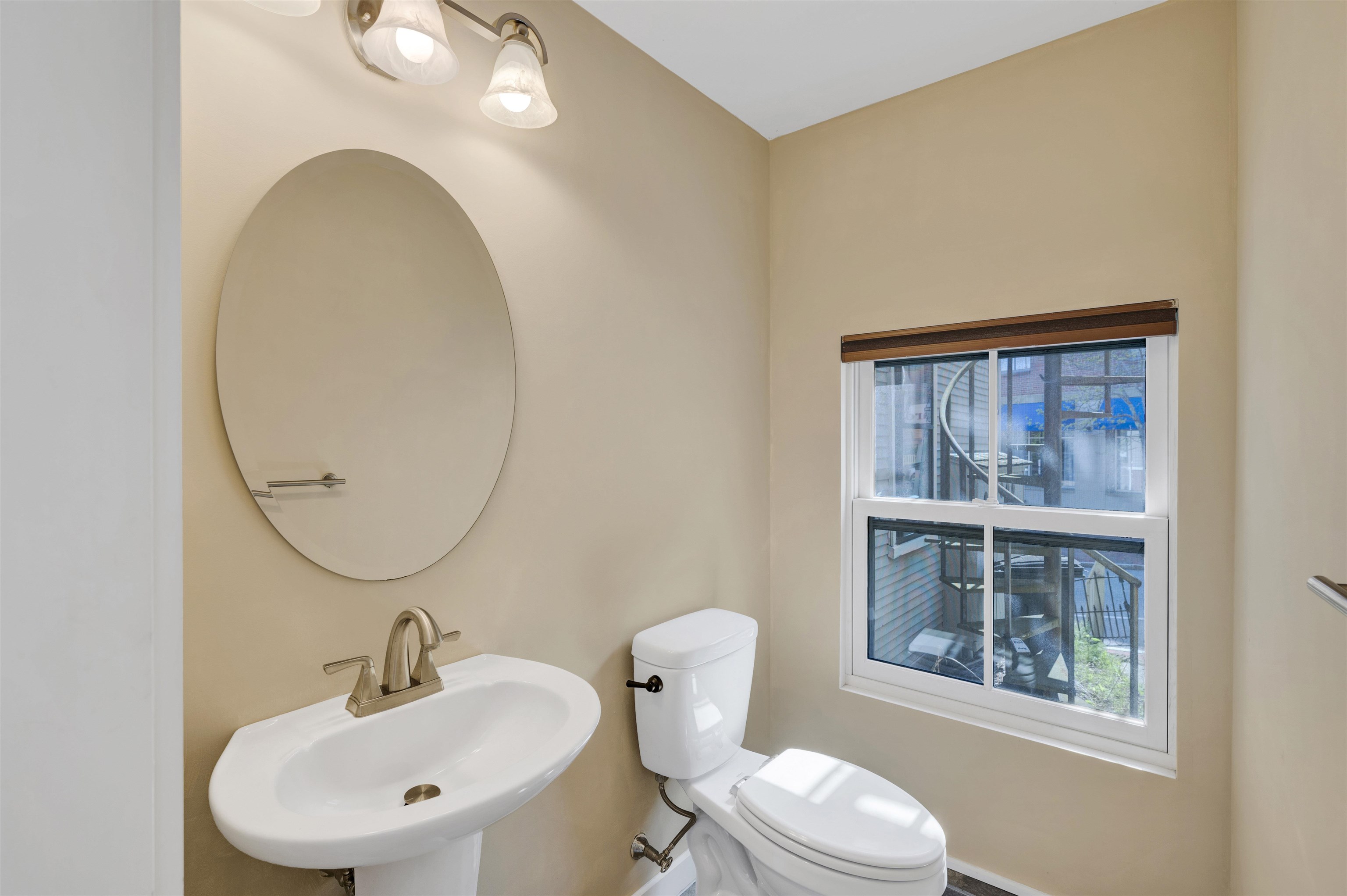 property viewer photo 13