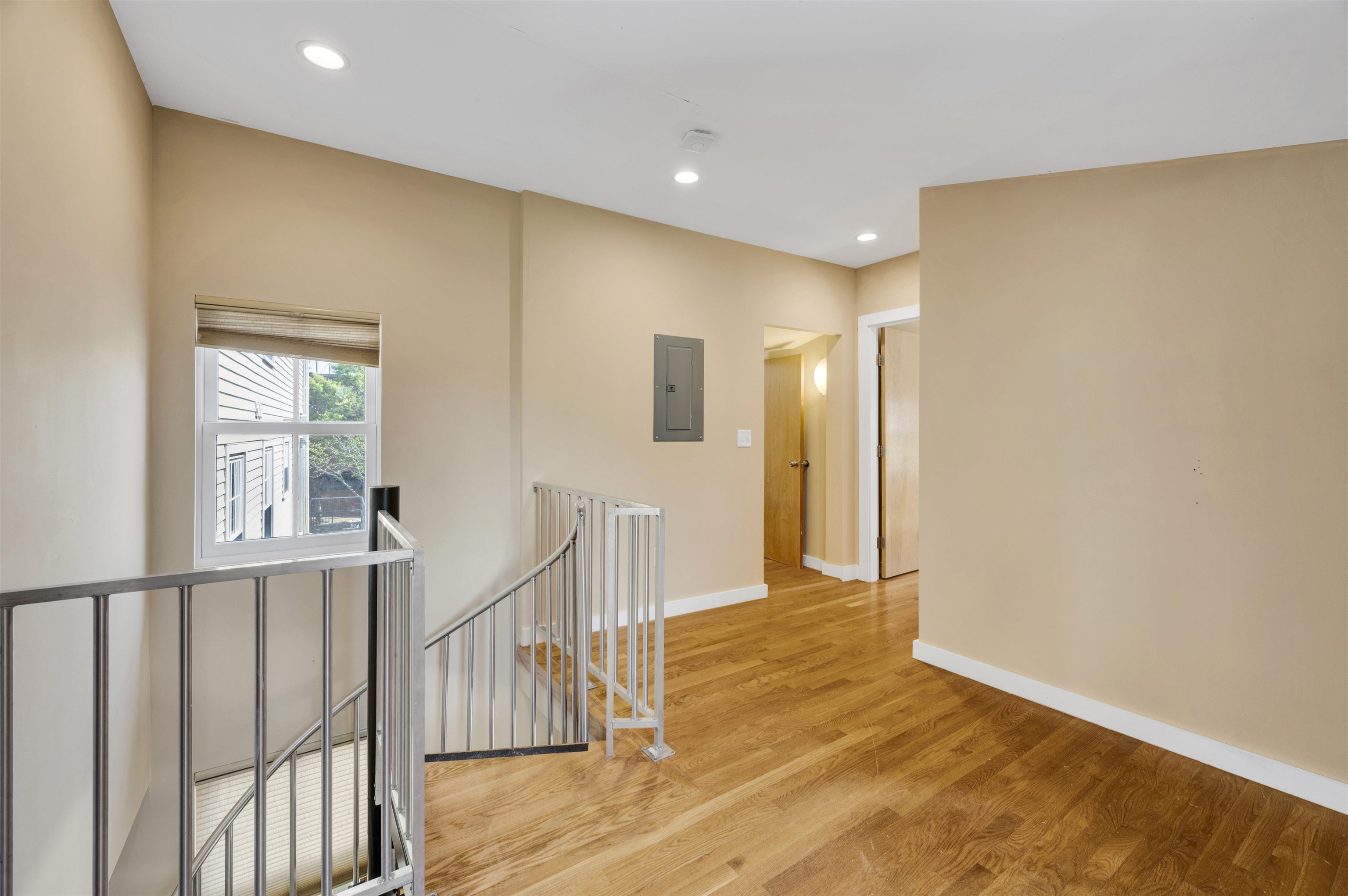 property viewer photo 15