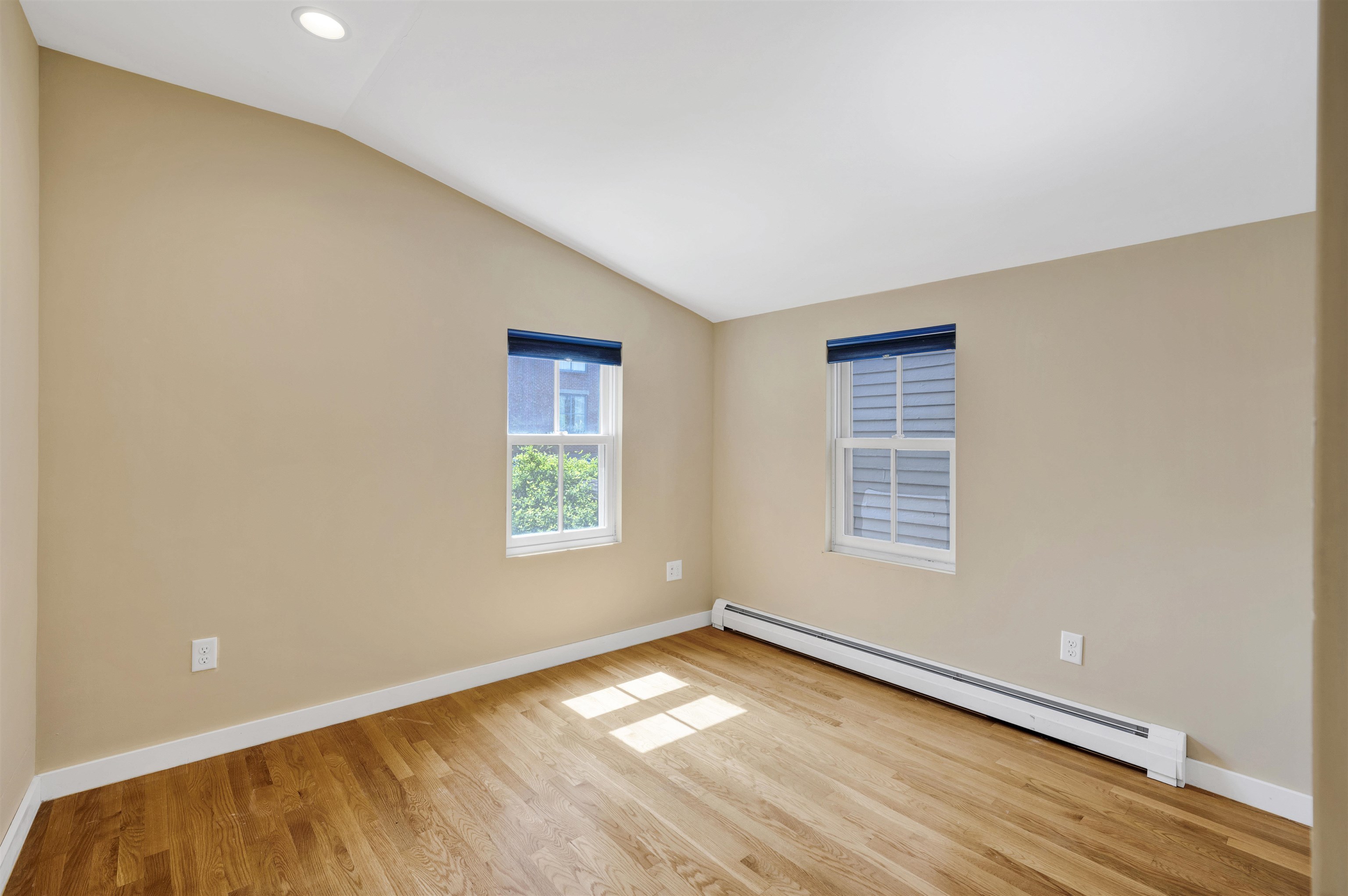 property viewer photo 19