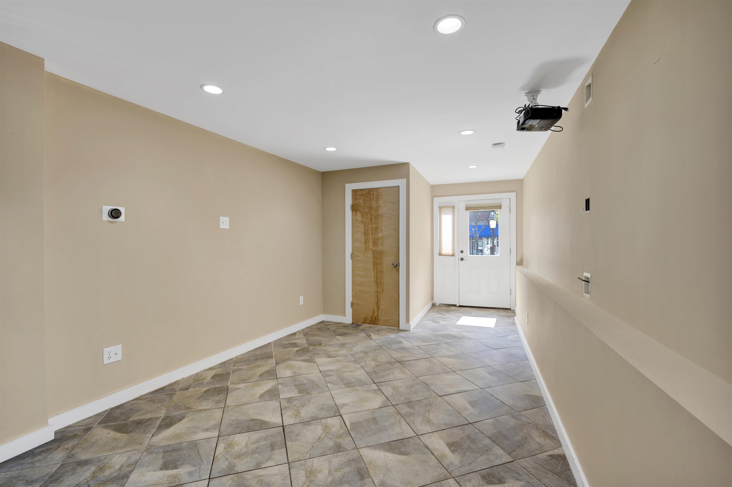property viewer photo 5