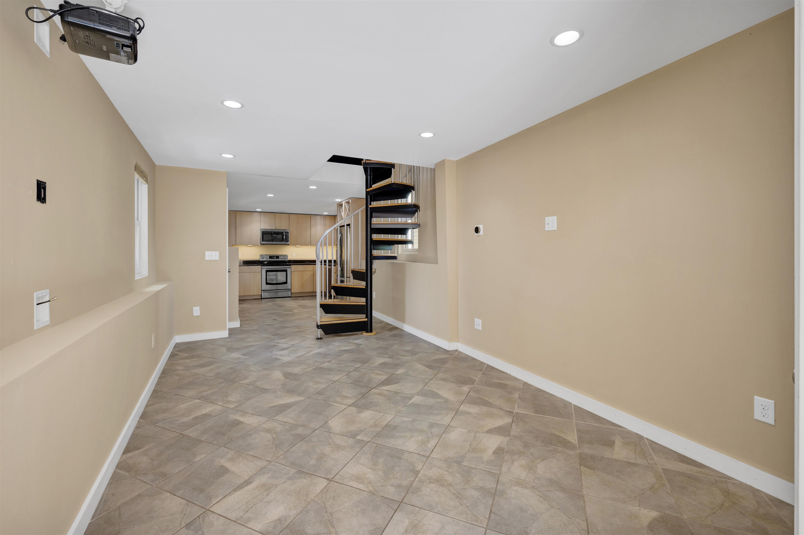property viewer photo 6