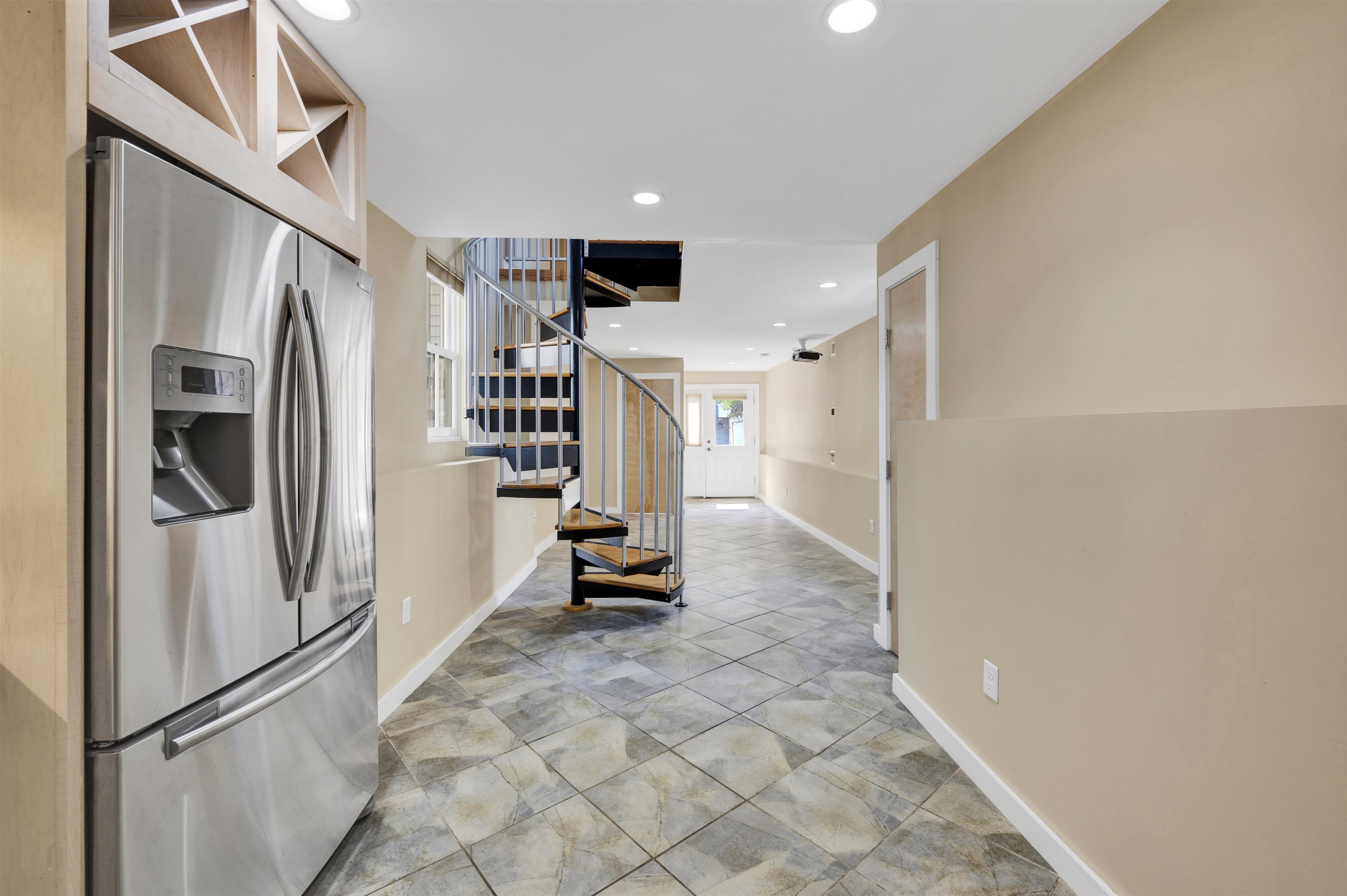 property viewer photo 9