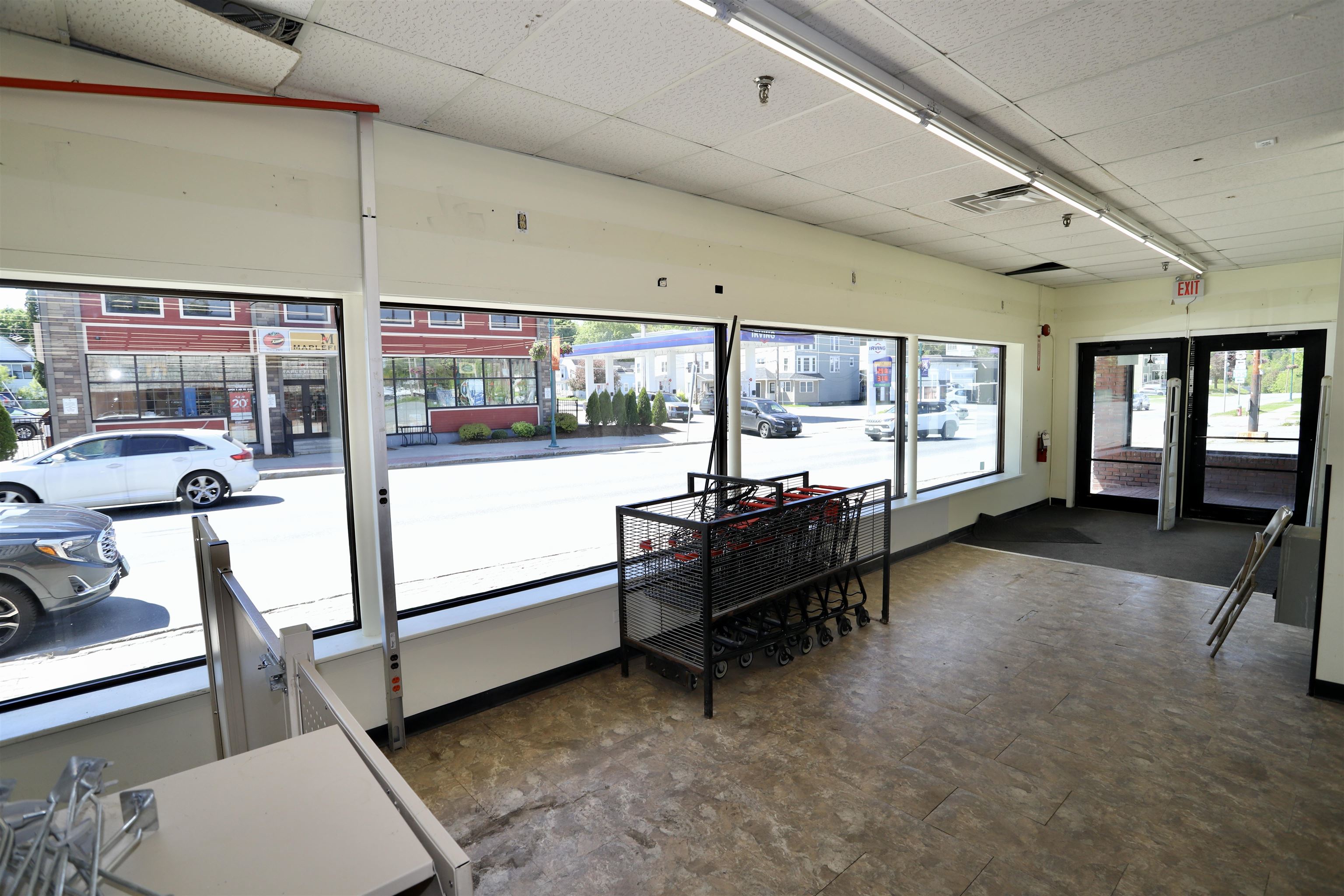 main property photo 6