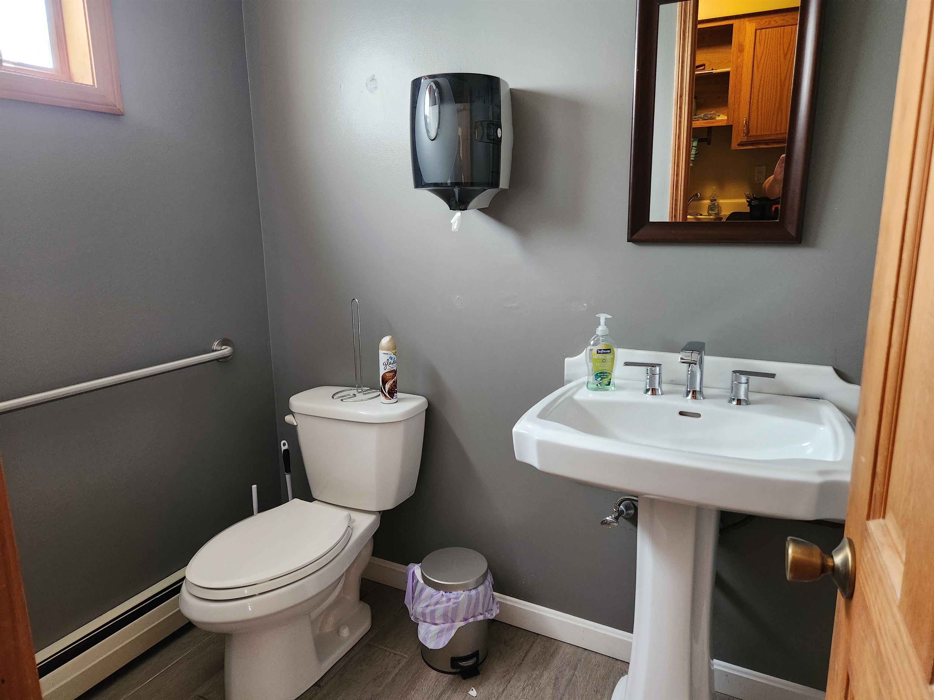 main property photo 10