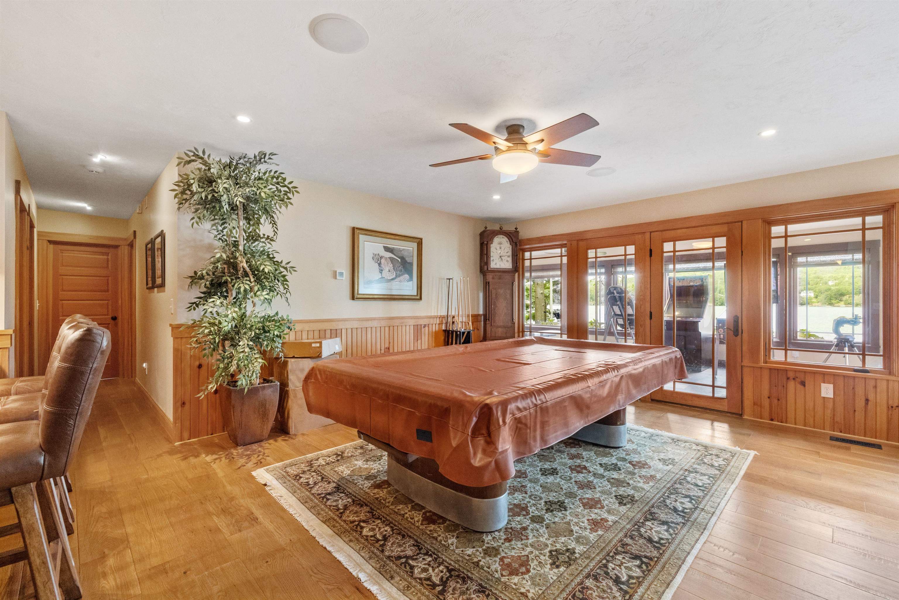 property viewer photo 43