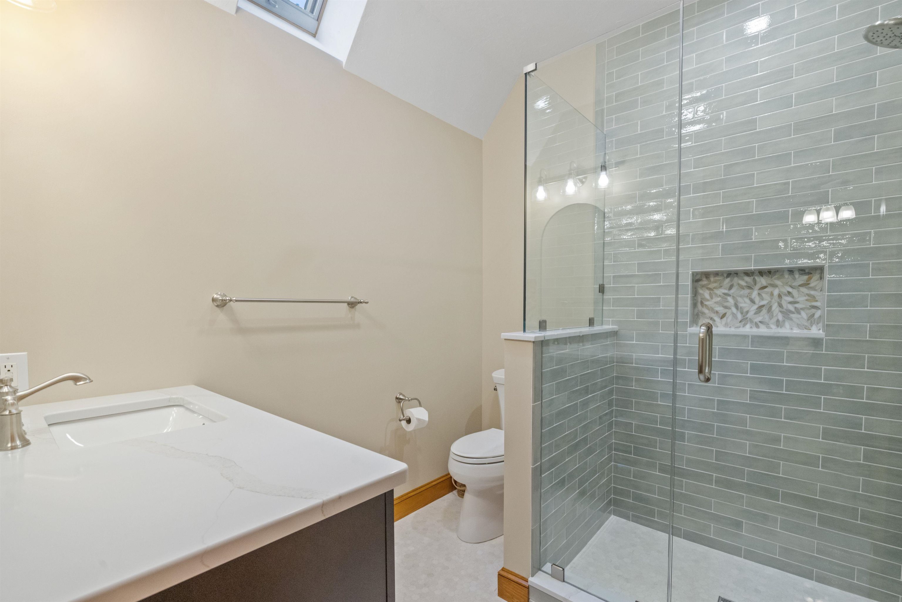 property viewer photo 51