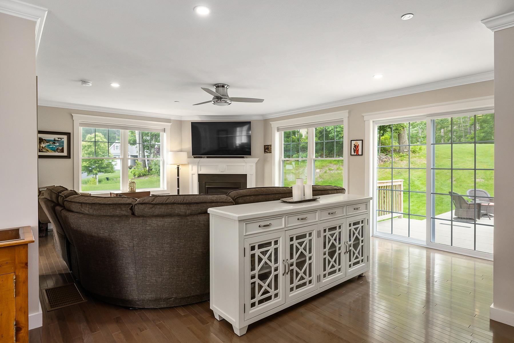 property viewer photo 25