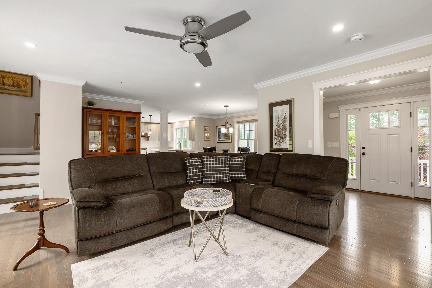 property viewer photo 26