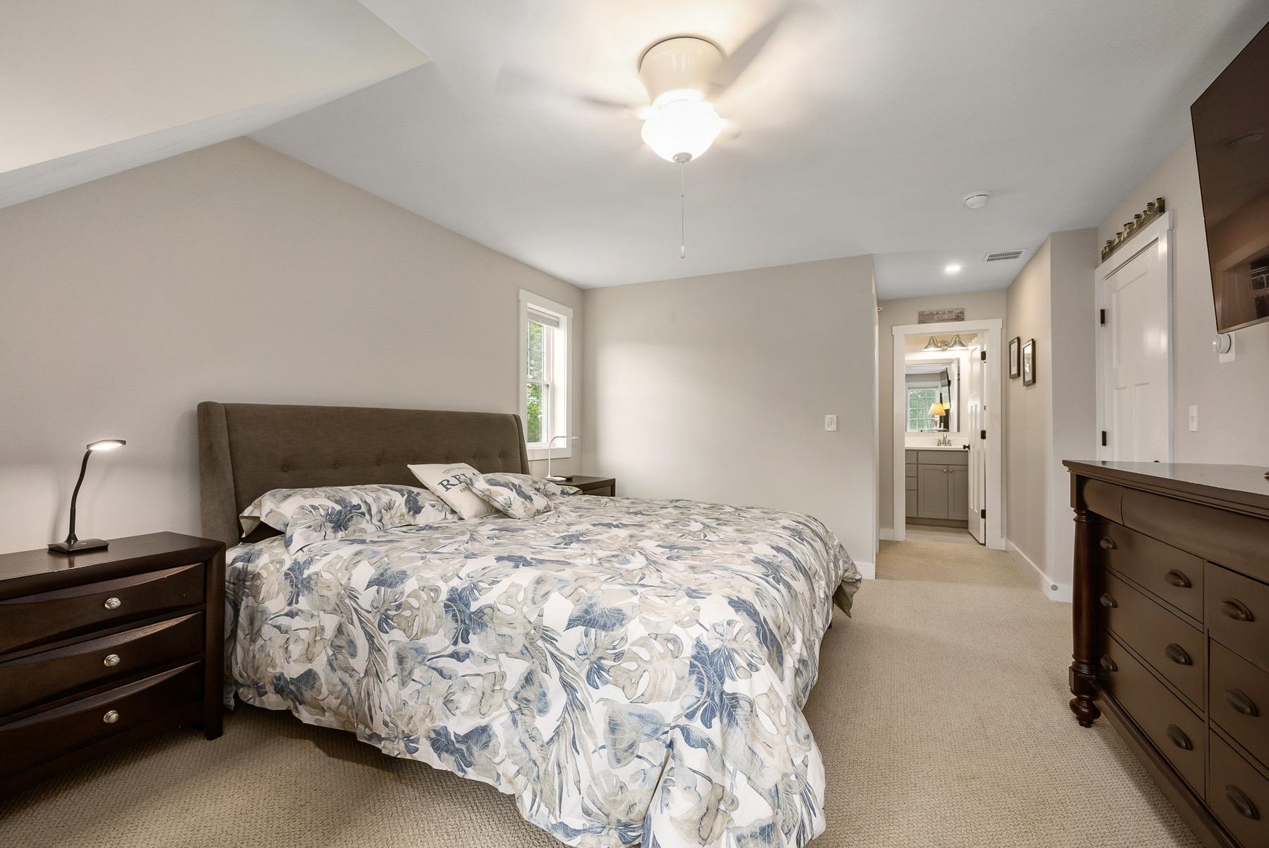 property viewer photo 7