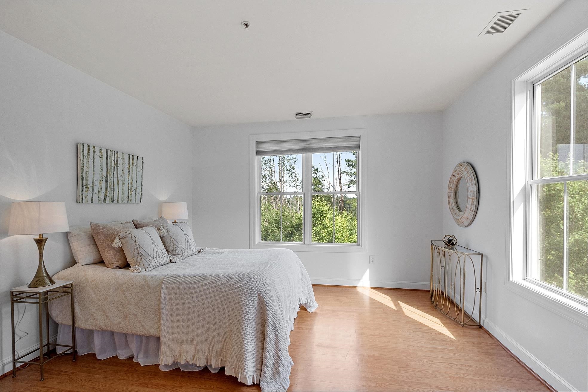 property viewer photo 28