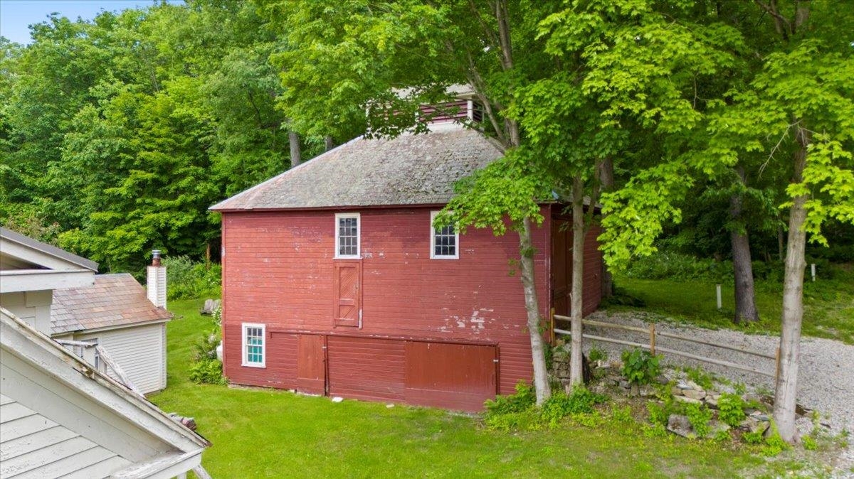 main property photo 50