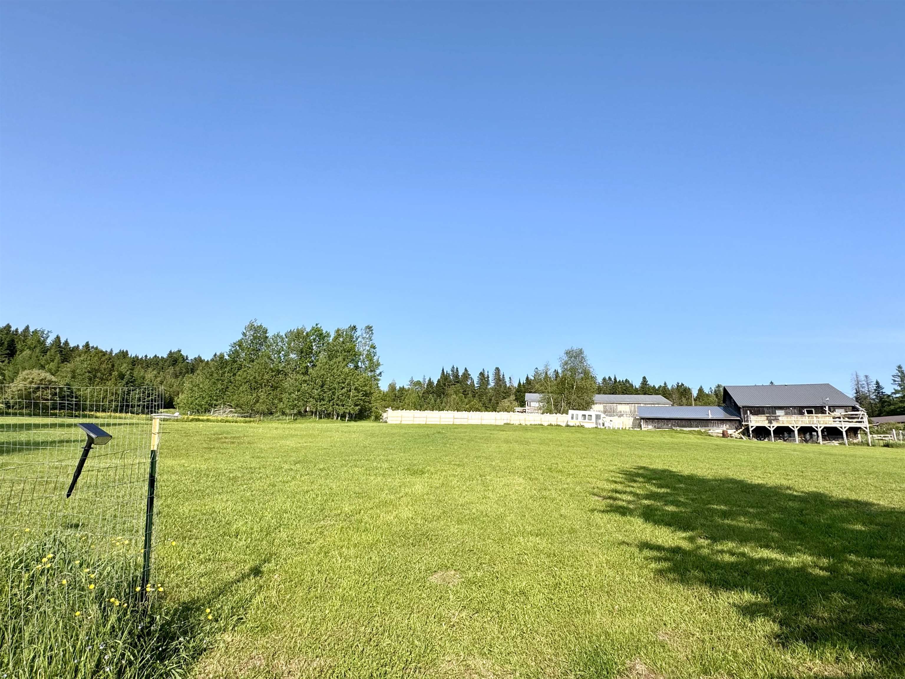 property viewer photo 15