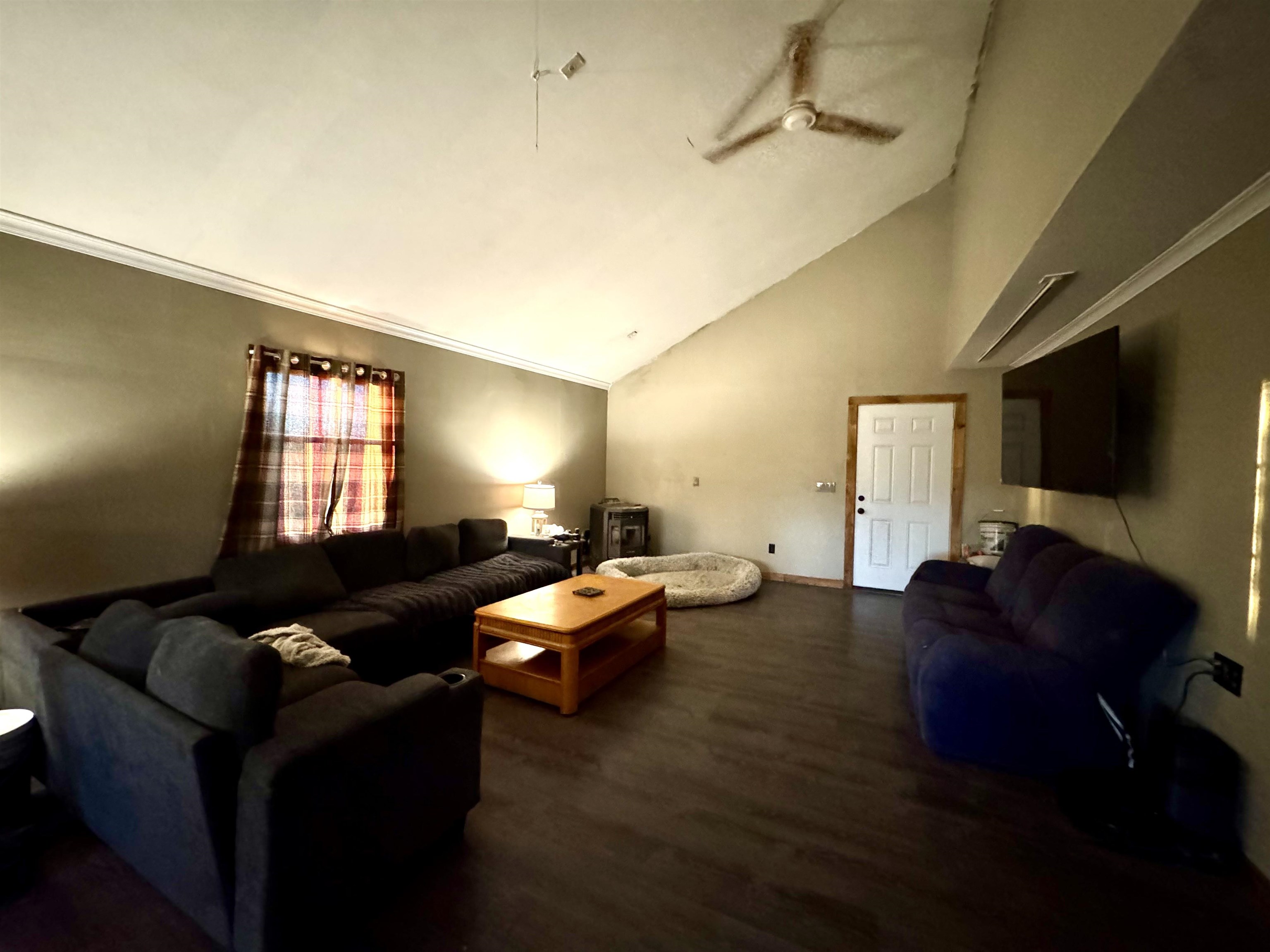 property viewer photo 6