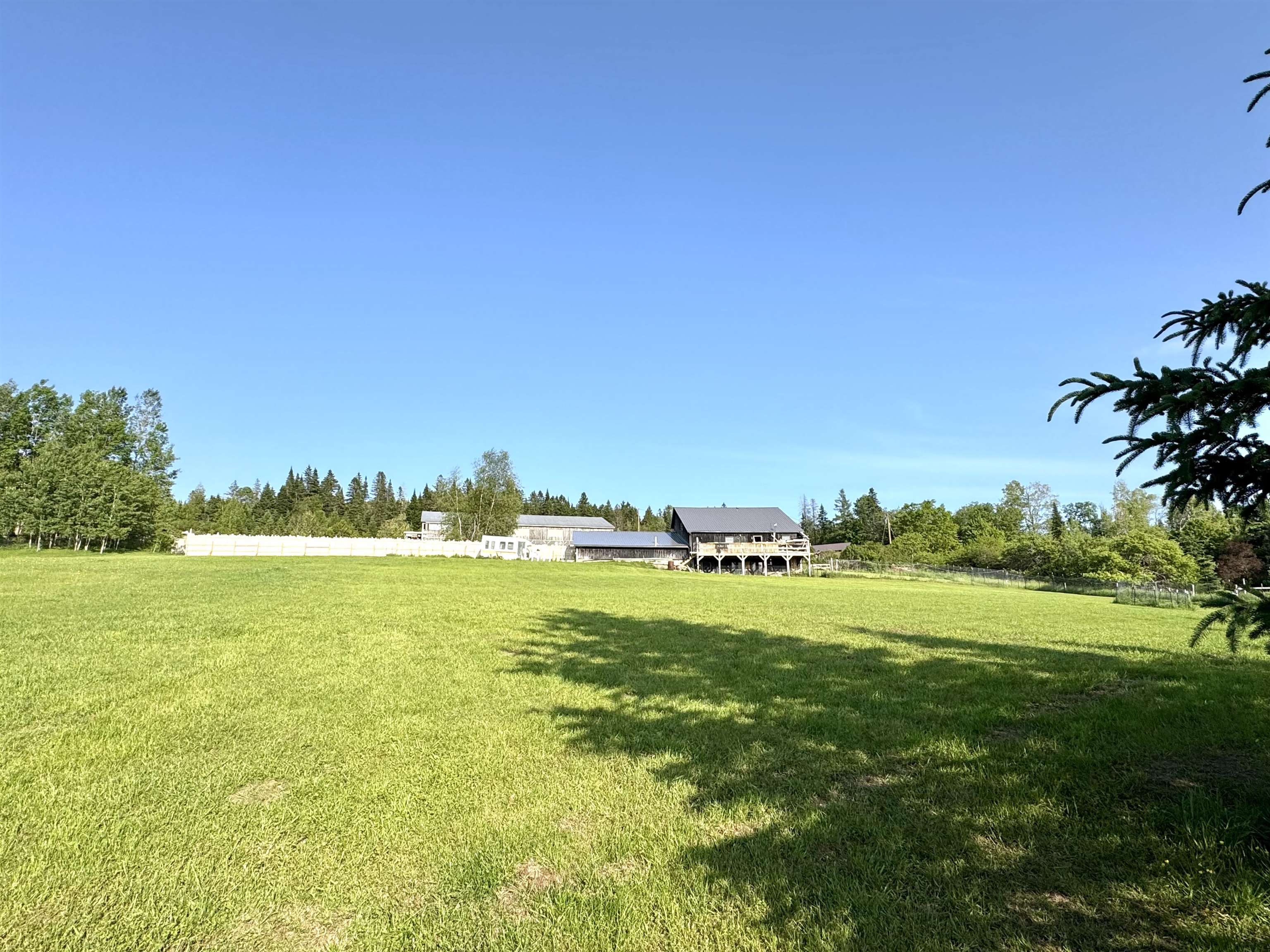 property viewer photo 8