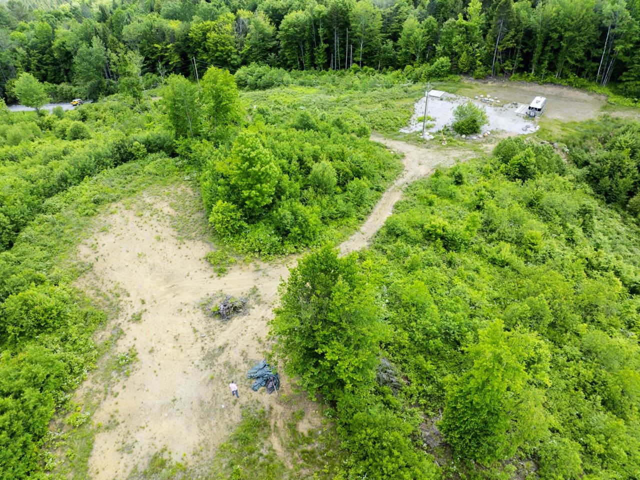 main property photo 41