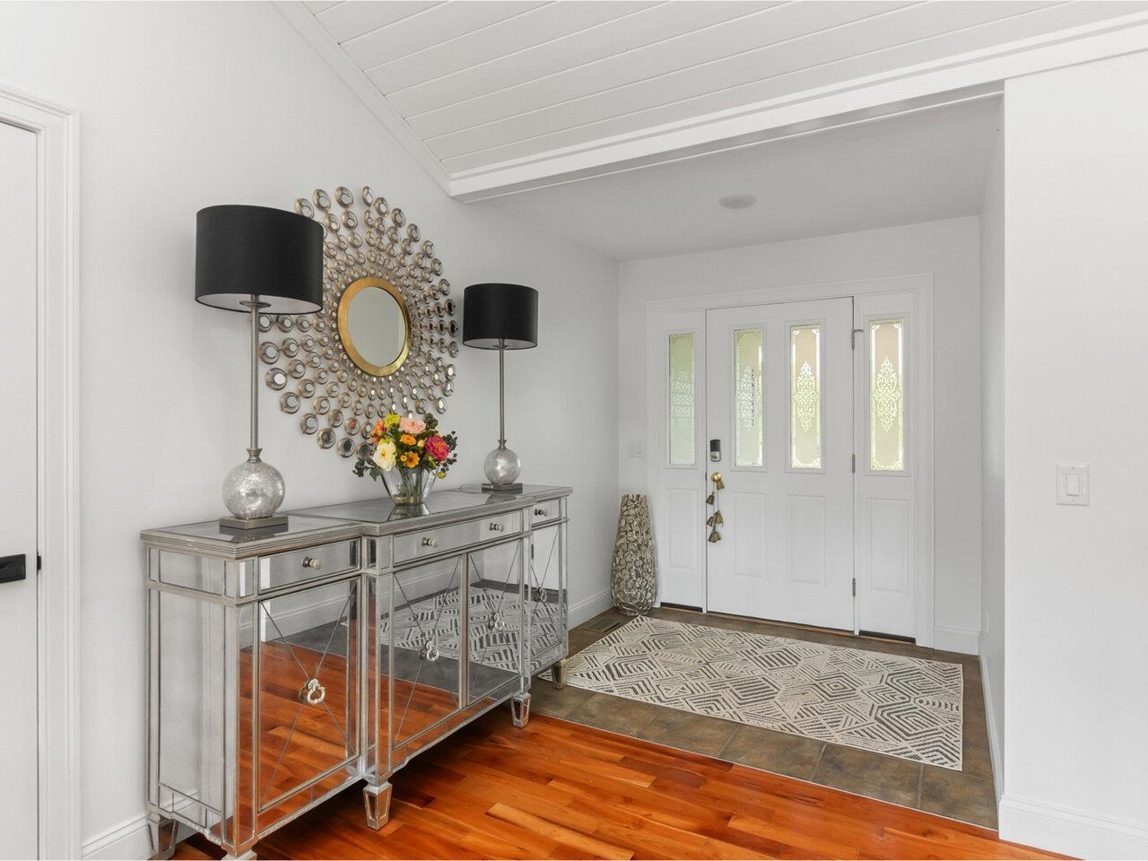 property viewer photo 1