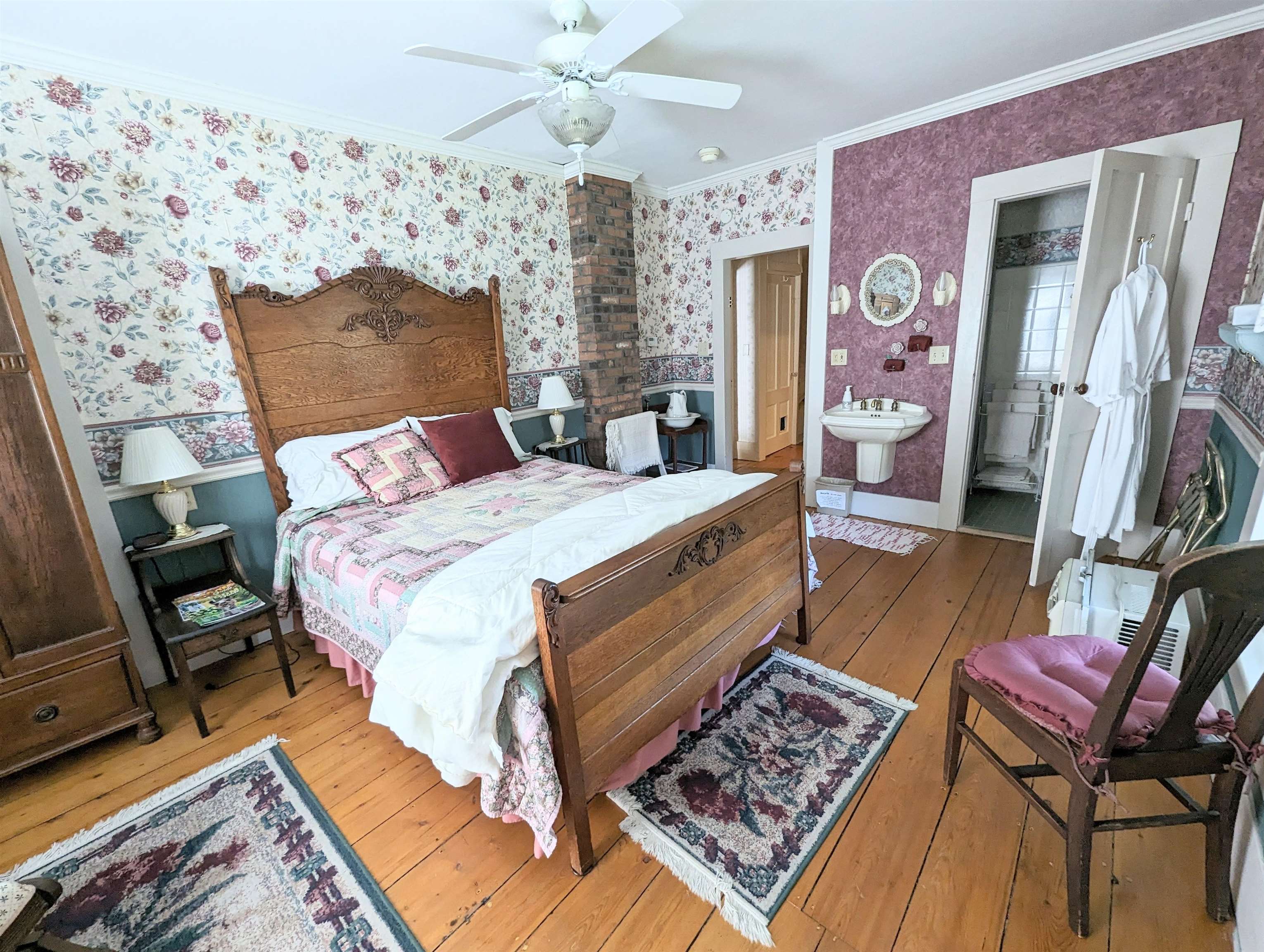 main property photo 30