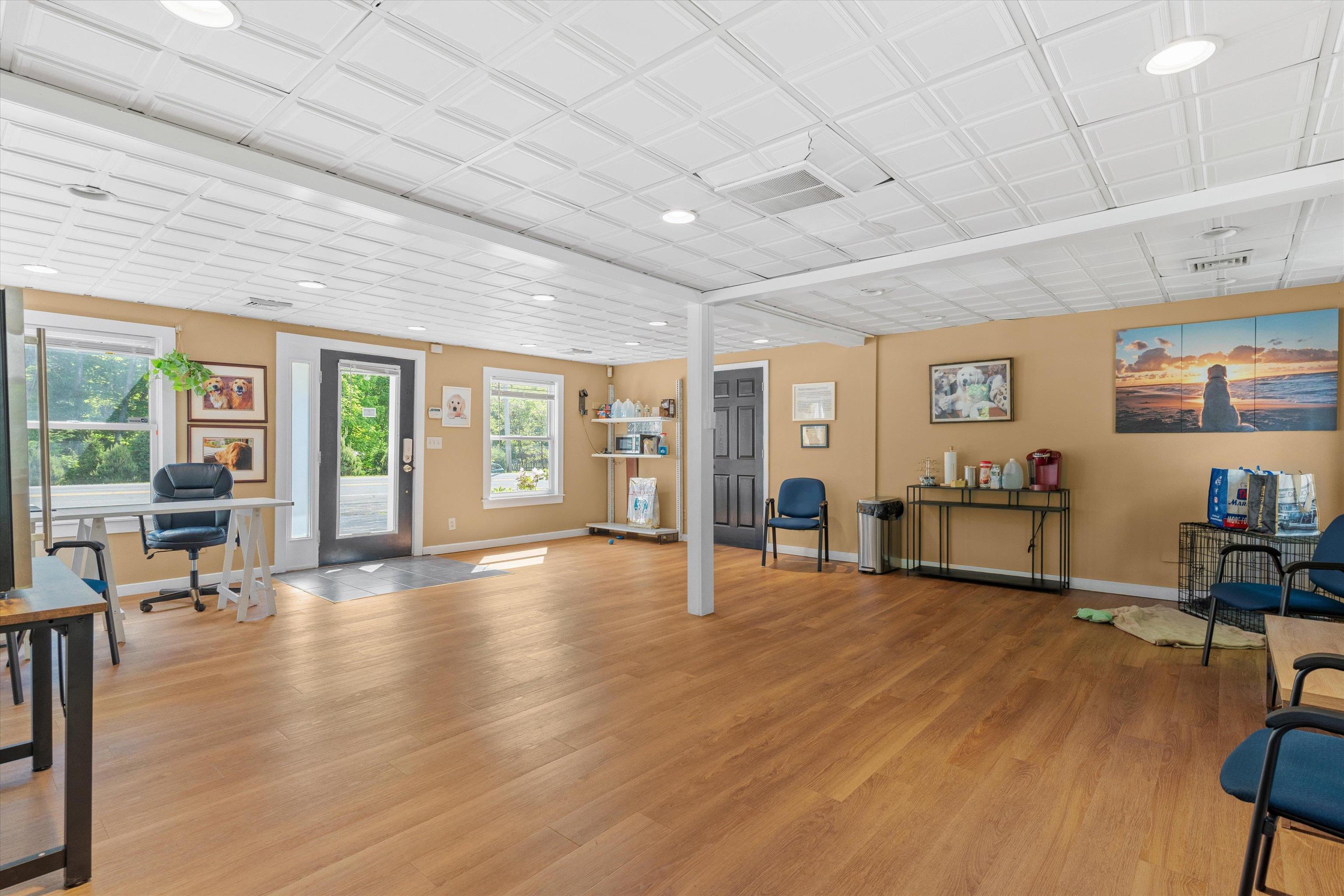 main property photo 25