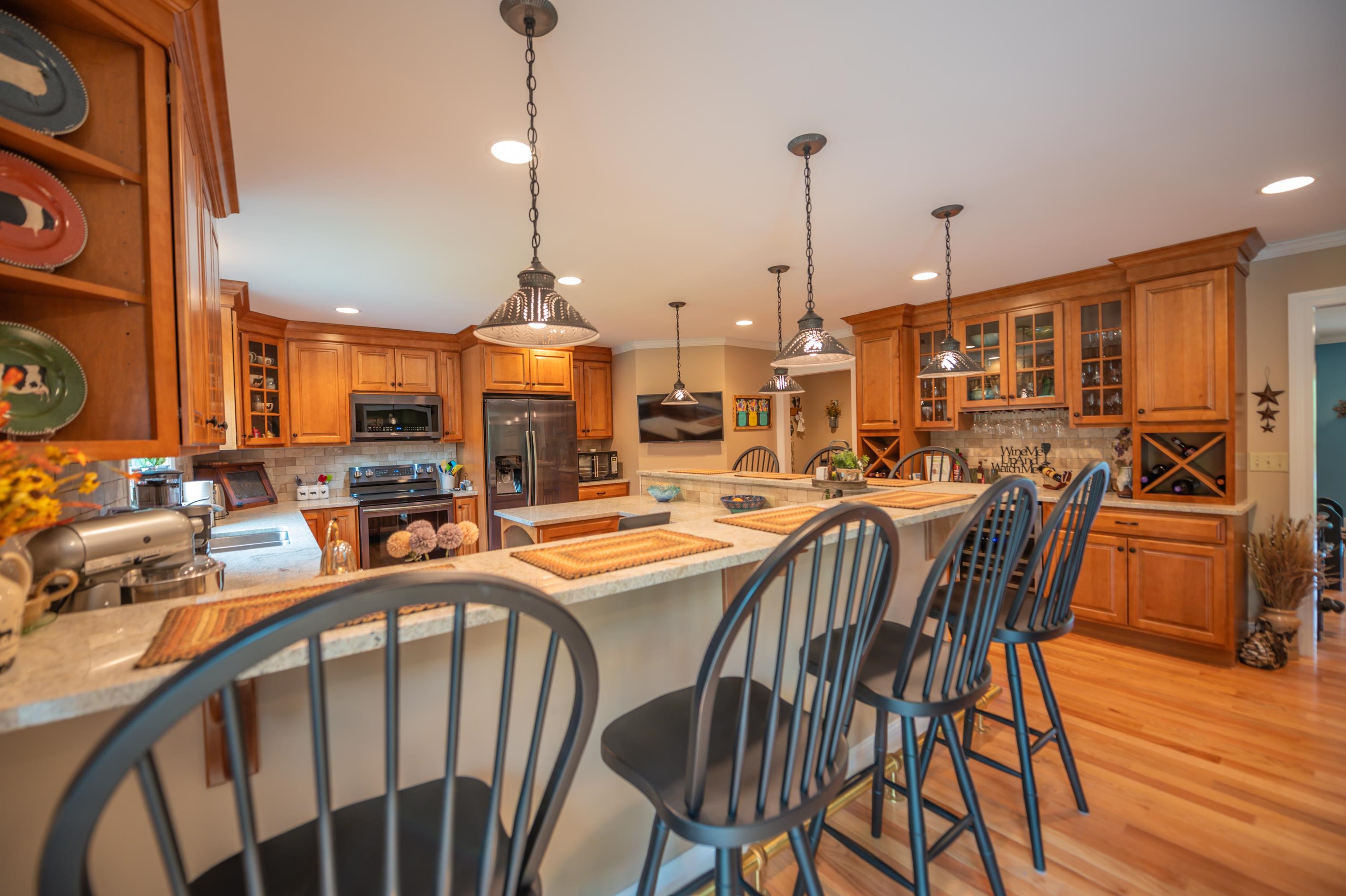 main property photo 6