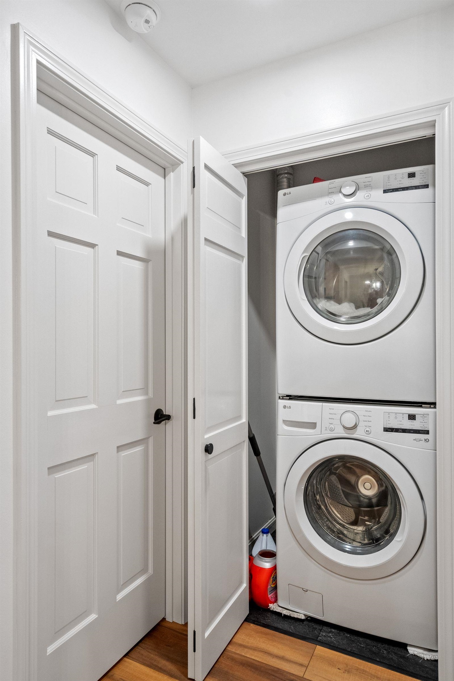 property viewer photo 16