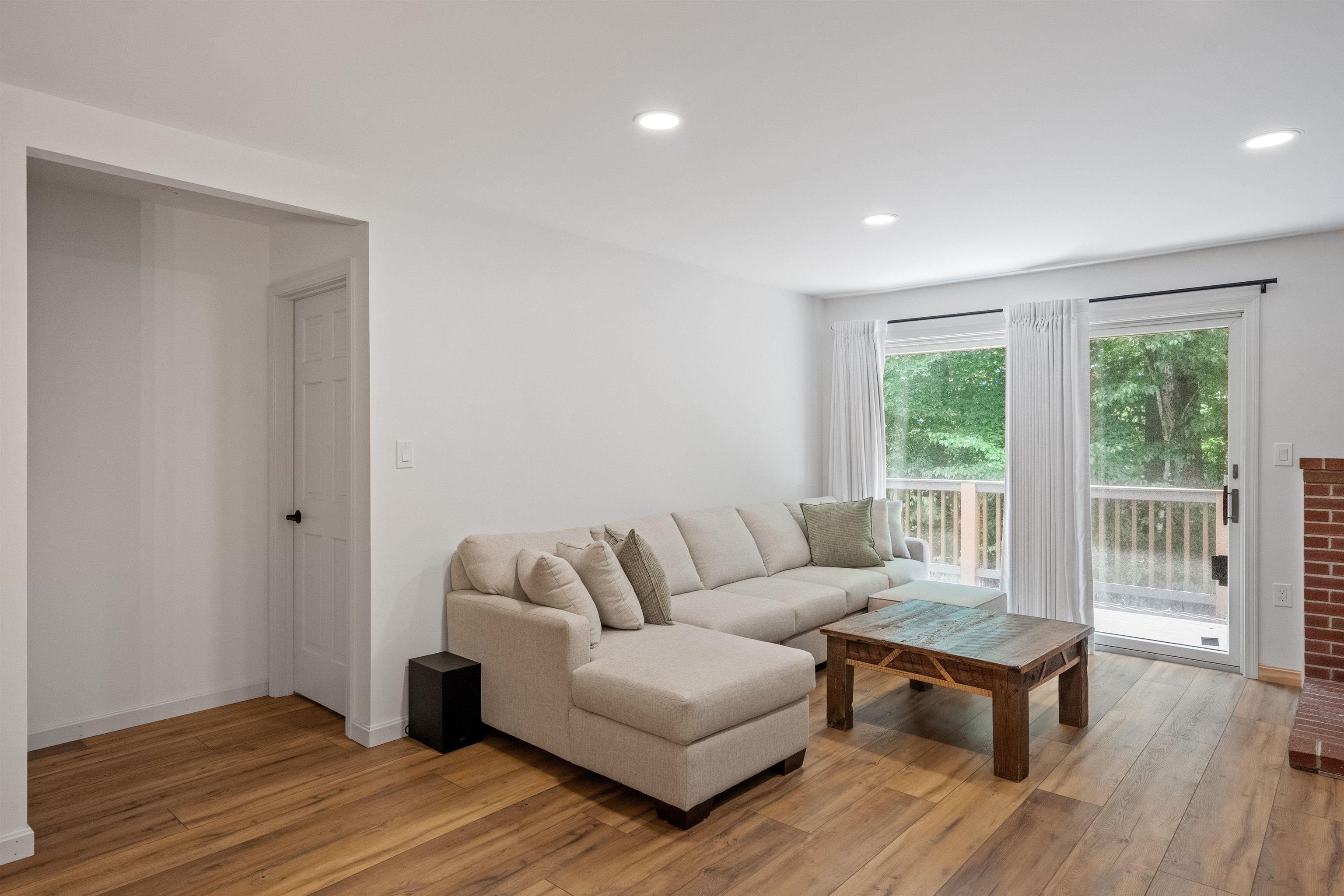property viewer photo 6