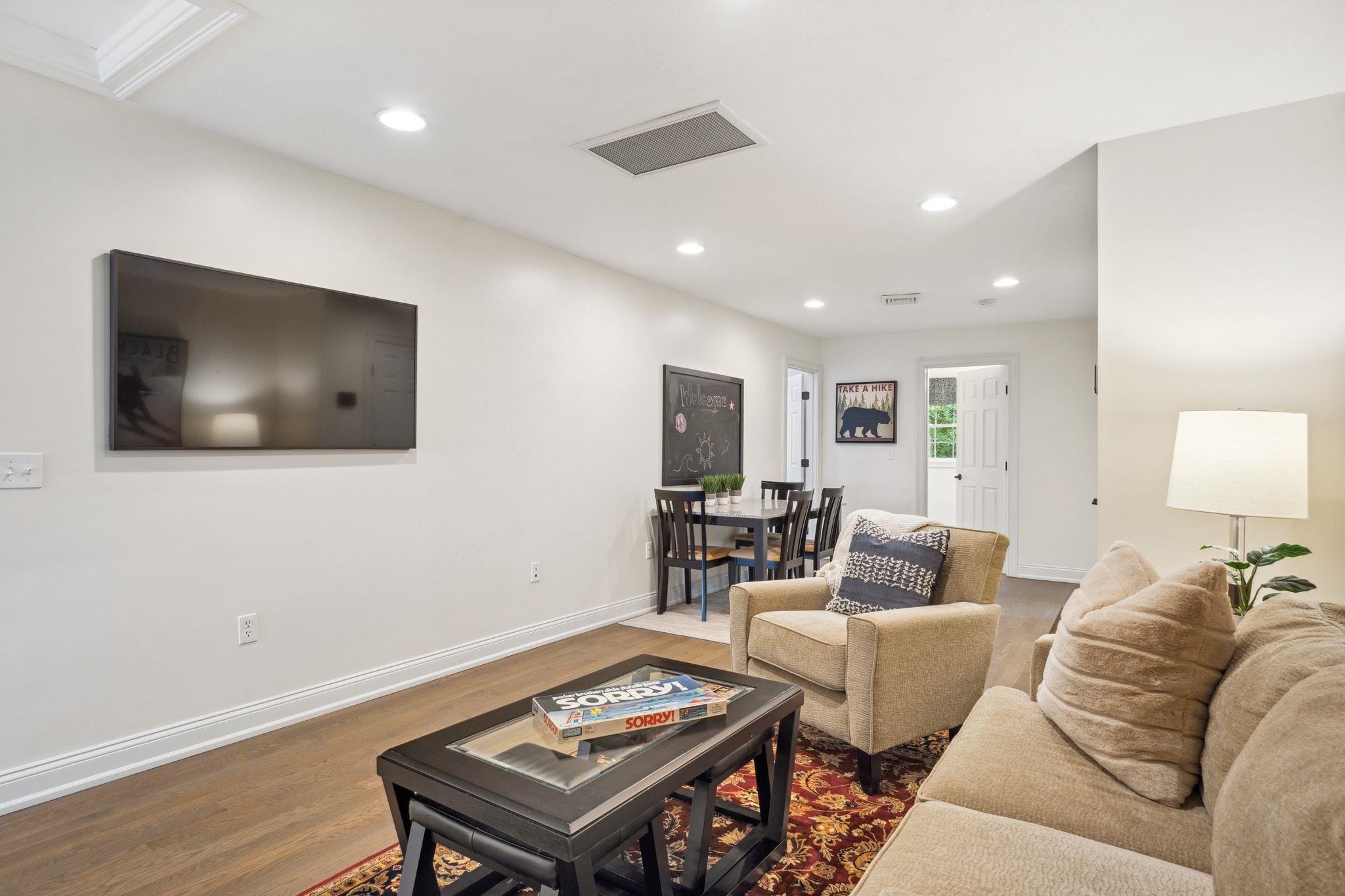 property viewer photo 30
