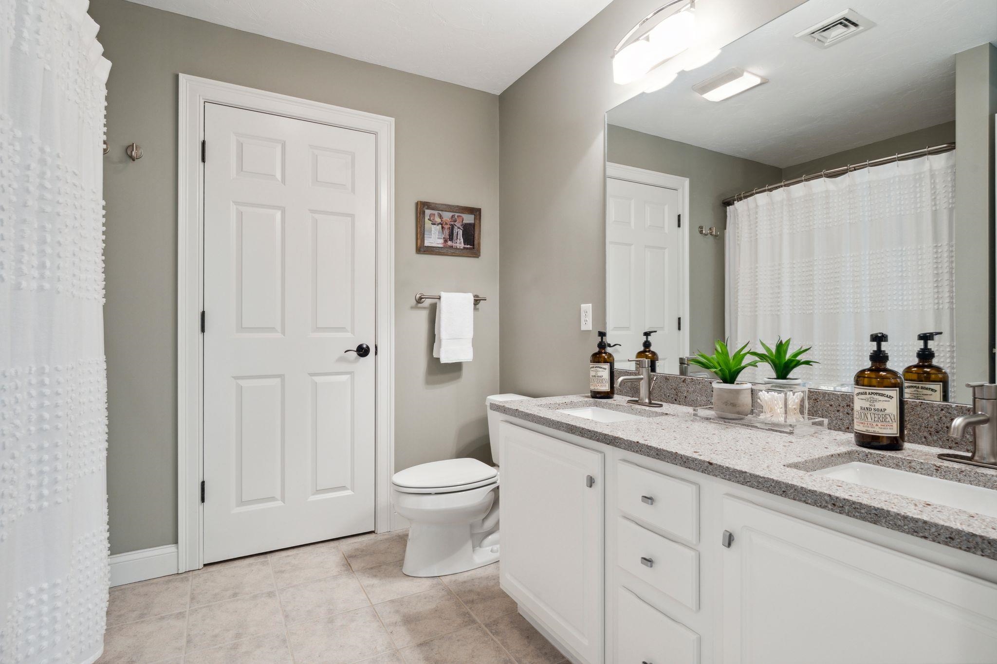 property viewer photo 32