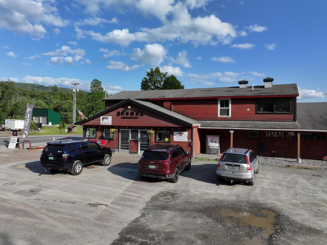 main property photo 33
