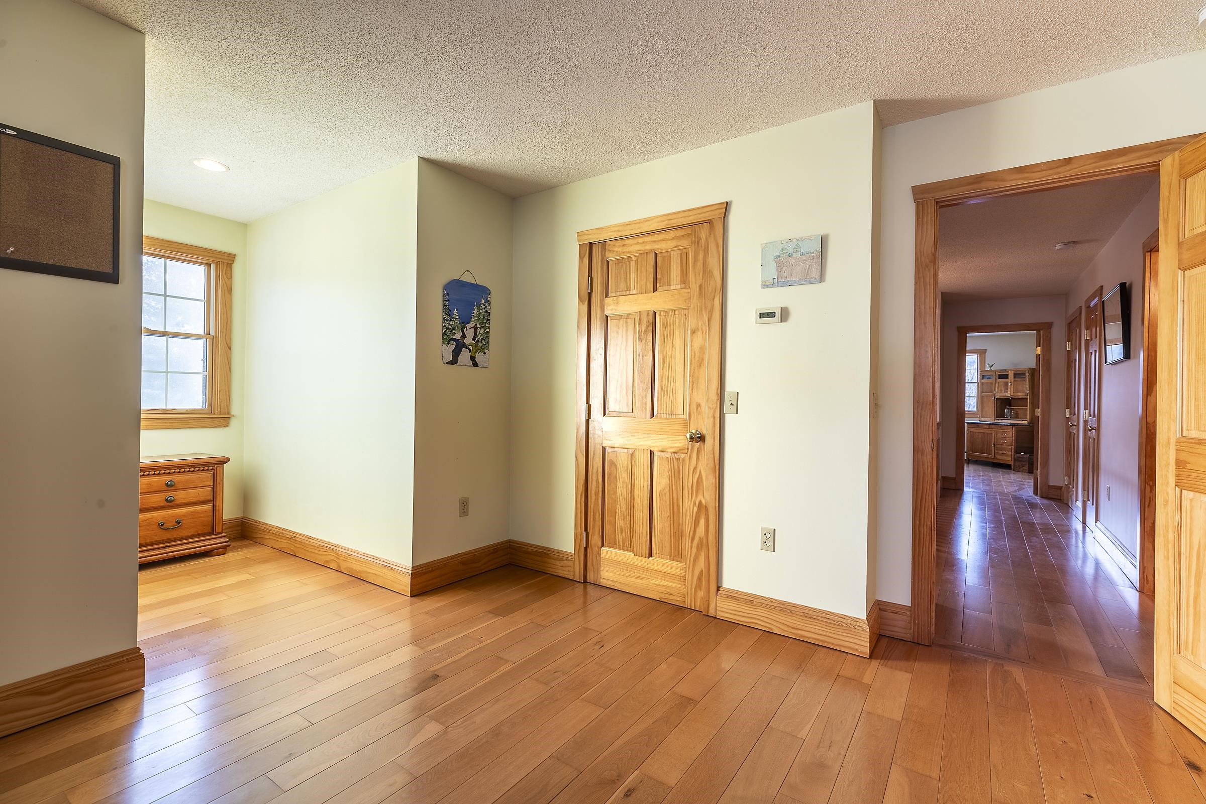 property viewer photo 24