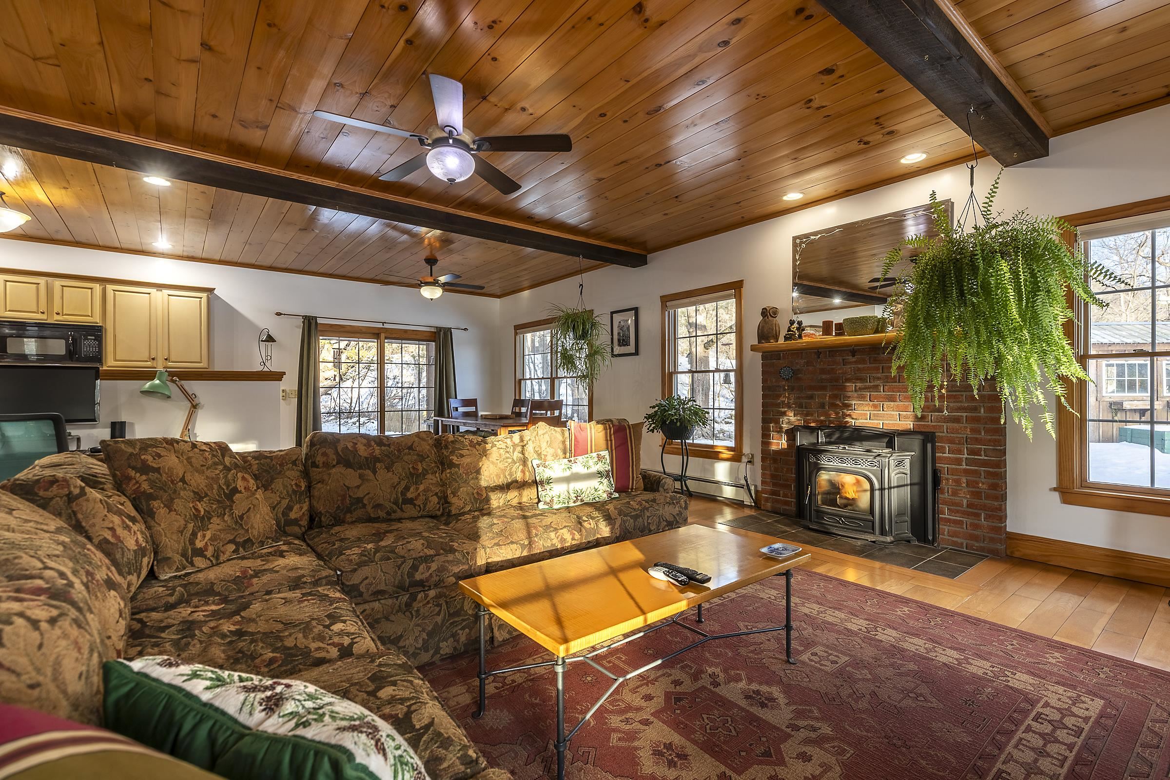 property viewer photo 7