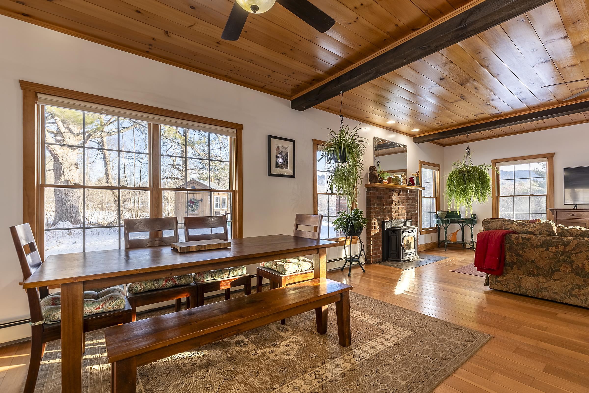 property viewer photo 8